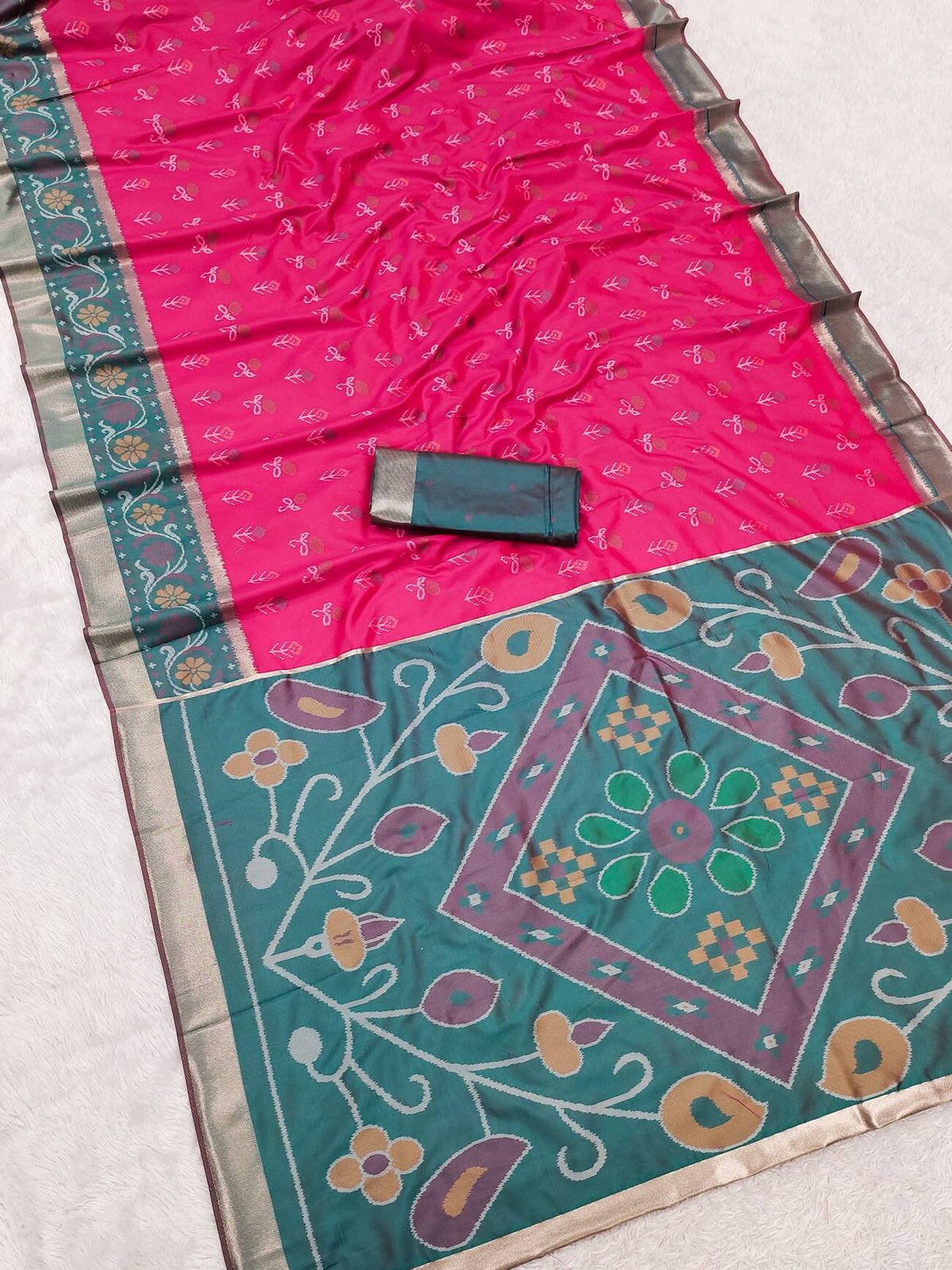 Panache Dark Pink Banarasi Pochampally Silk Saree With Trendy Blouse Piece