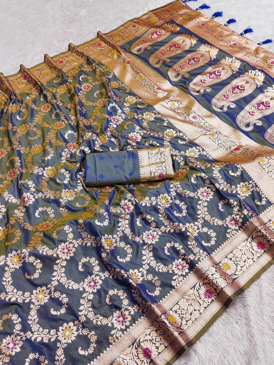 Staring Grey Soft Banarasi Silk Saree With Blooming Blouse Piece