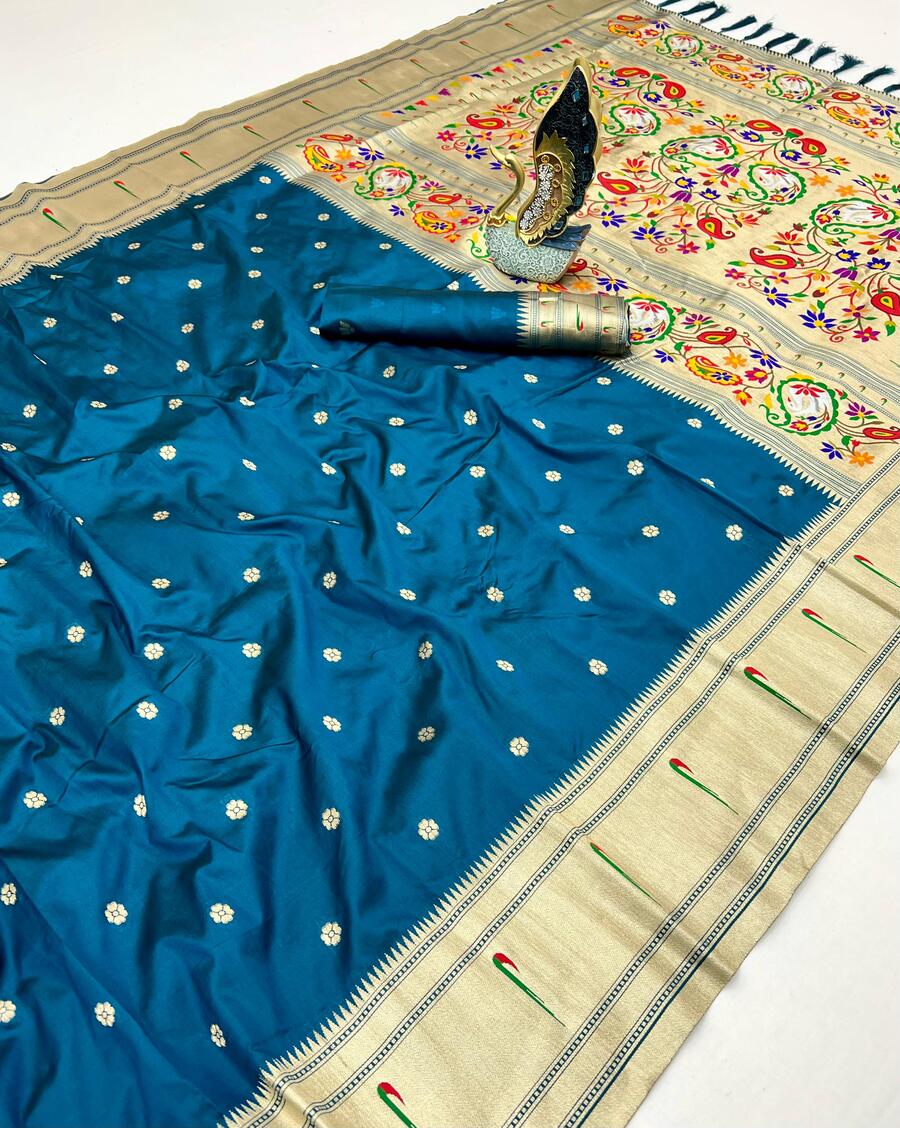 Prominent Rama Paithani Silk Saree With Divine Blouse Piece