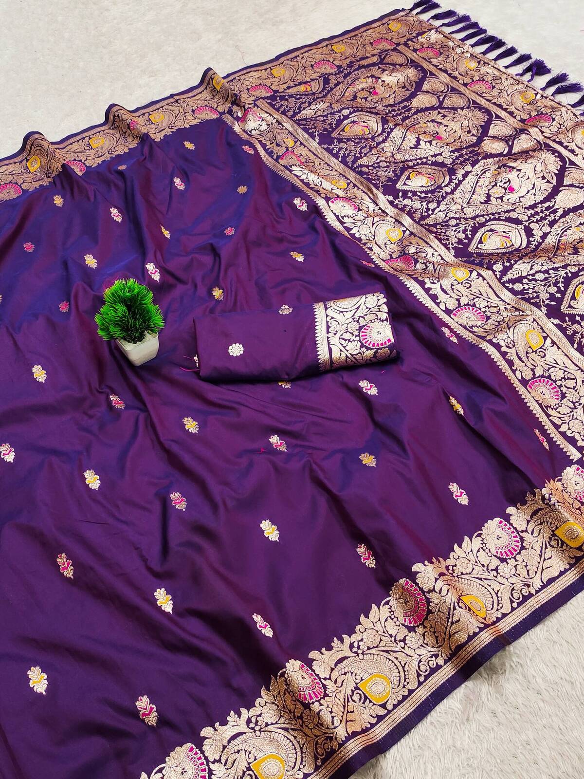 Glowing Purple Pure Banarasi Silk Saree With Groovy Blouse Piece