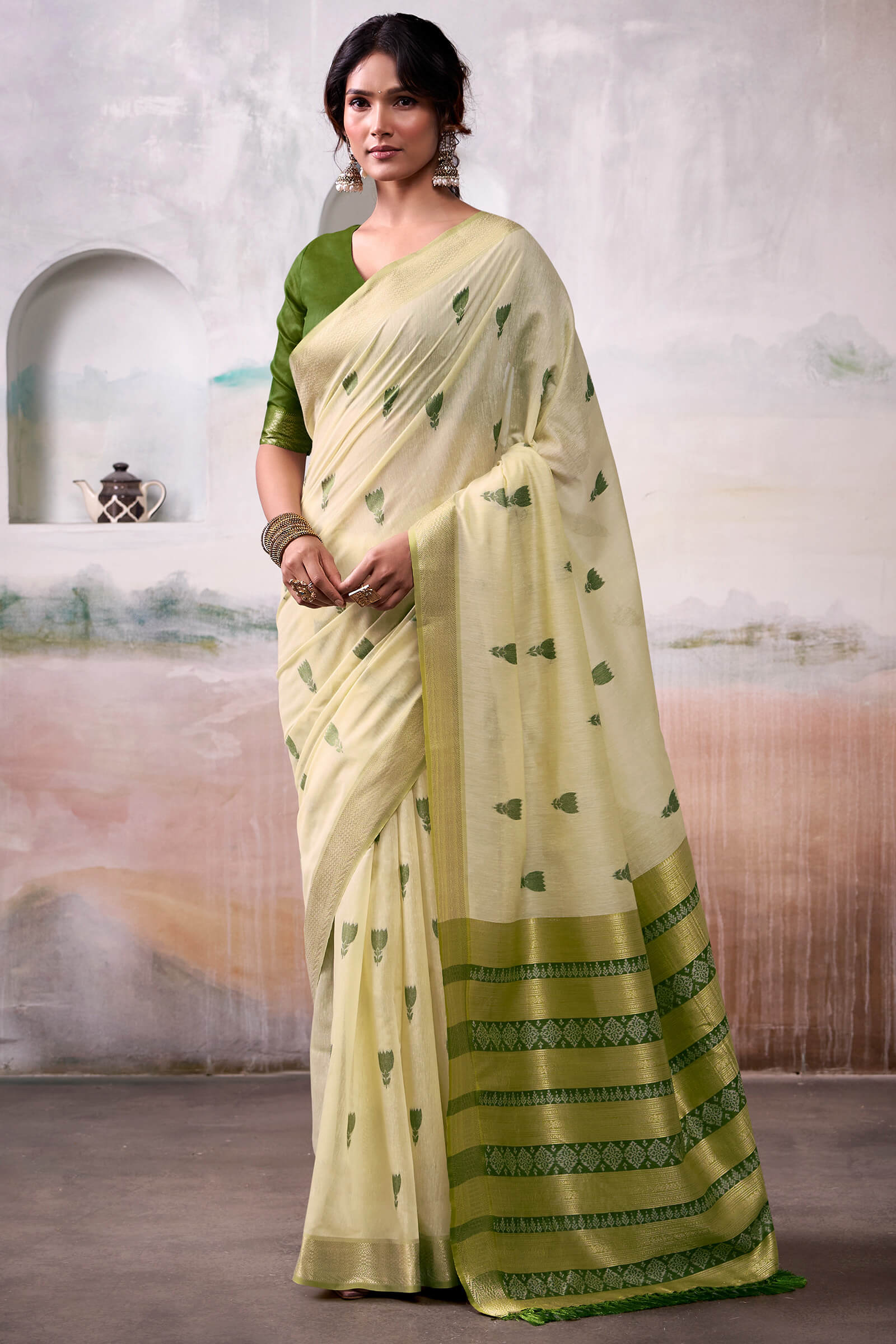Vivacious Beige Cotton Silk Saree With Majesty Blouse Piece