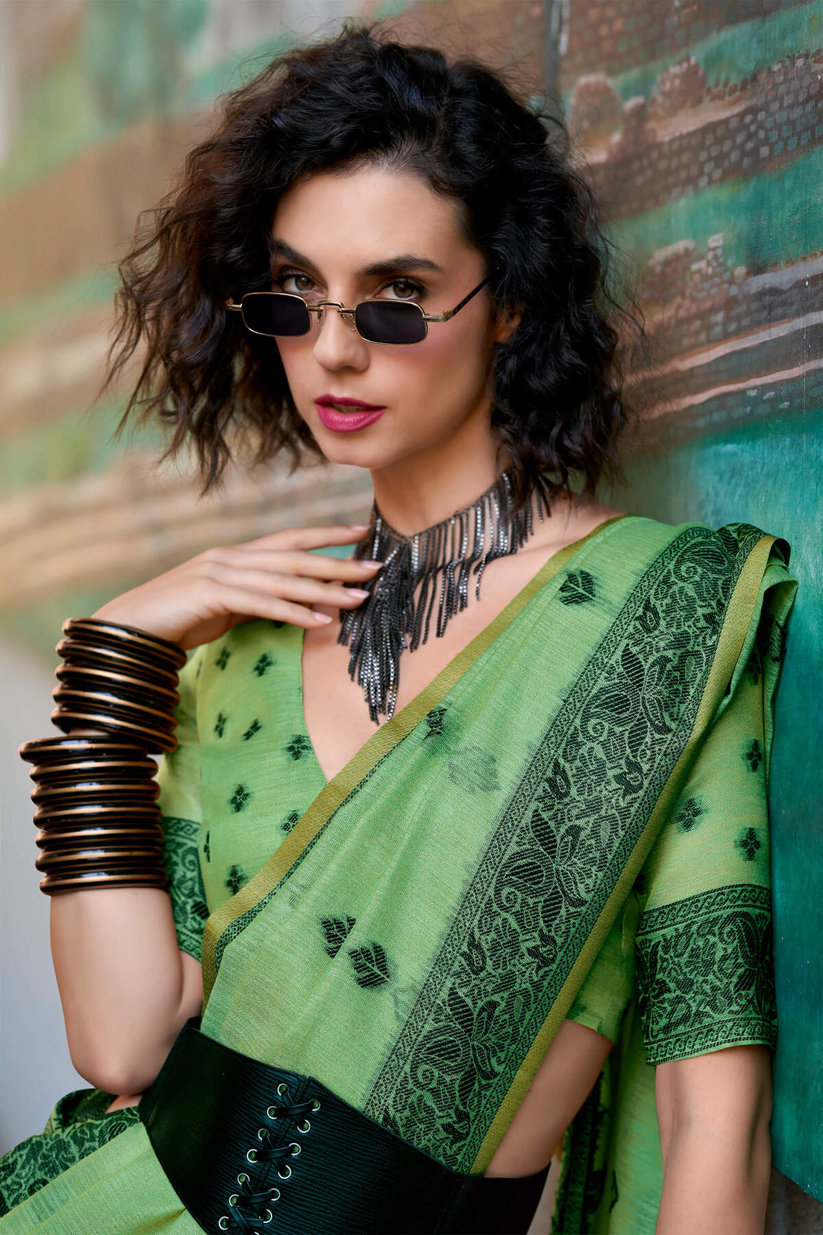 Bewitching Green Cotton Silk Saree With Devastating Blouse Piece
