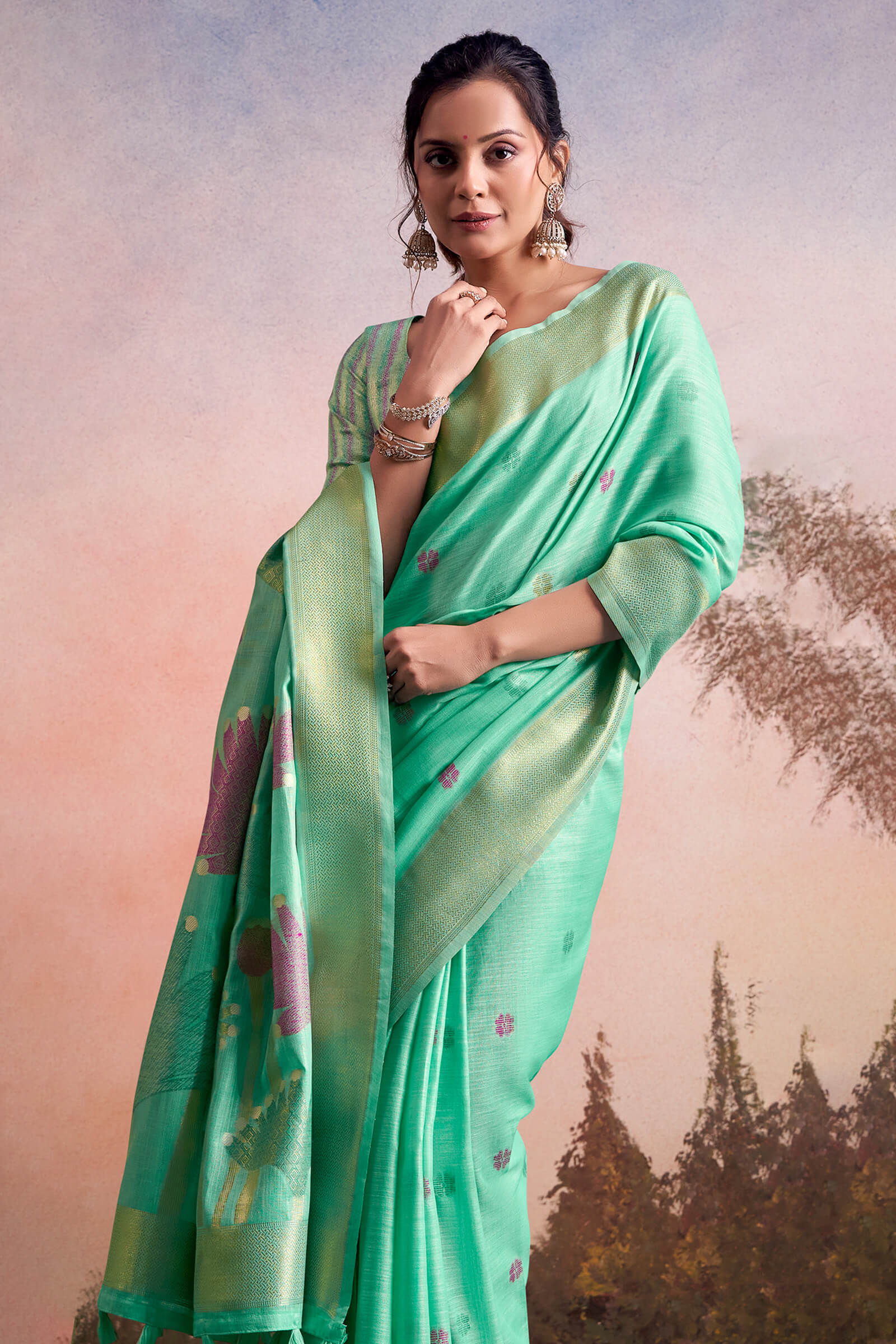 Aplomb Sea Green Zari Woven Pure Linen Silk Saree With Verdant Blouse Piece