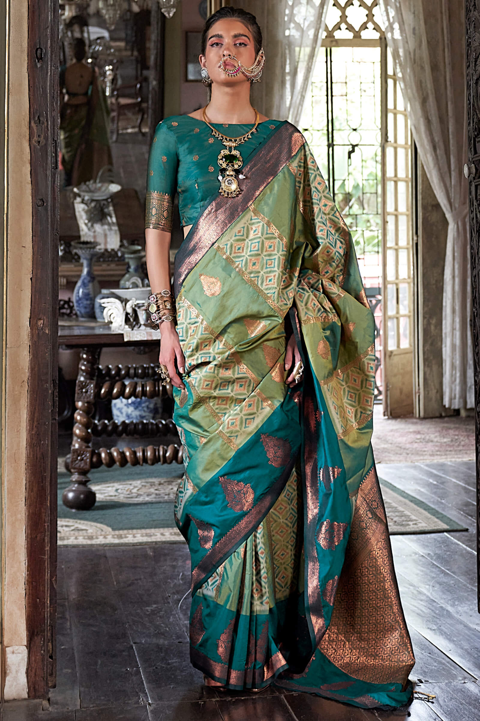 Profuse Green Soft Banarasi Silk Saree With Stunner Blouse Piece