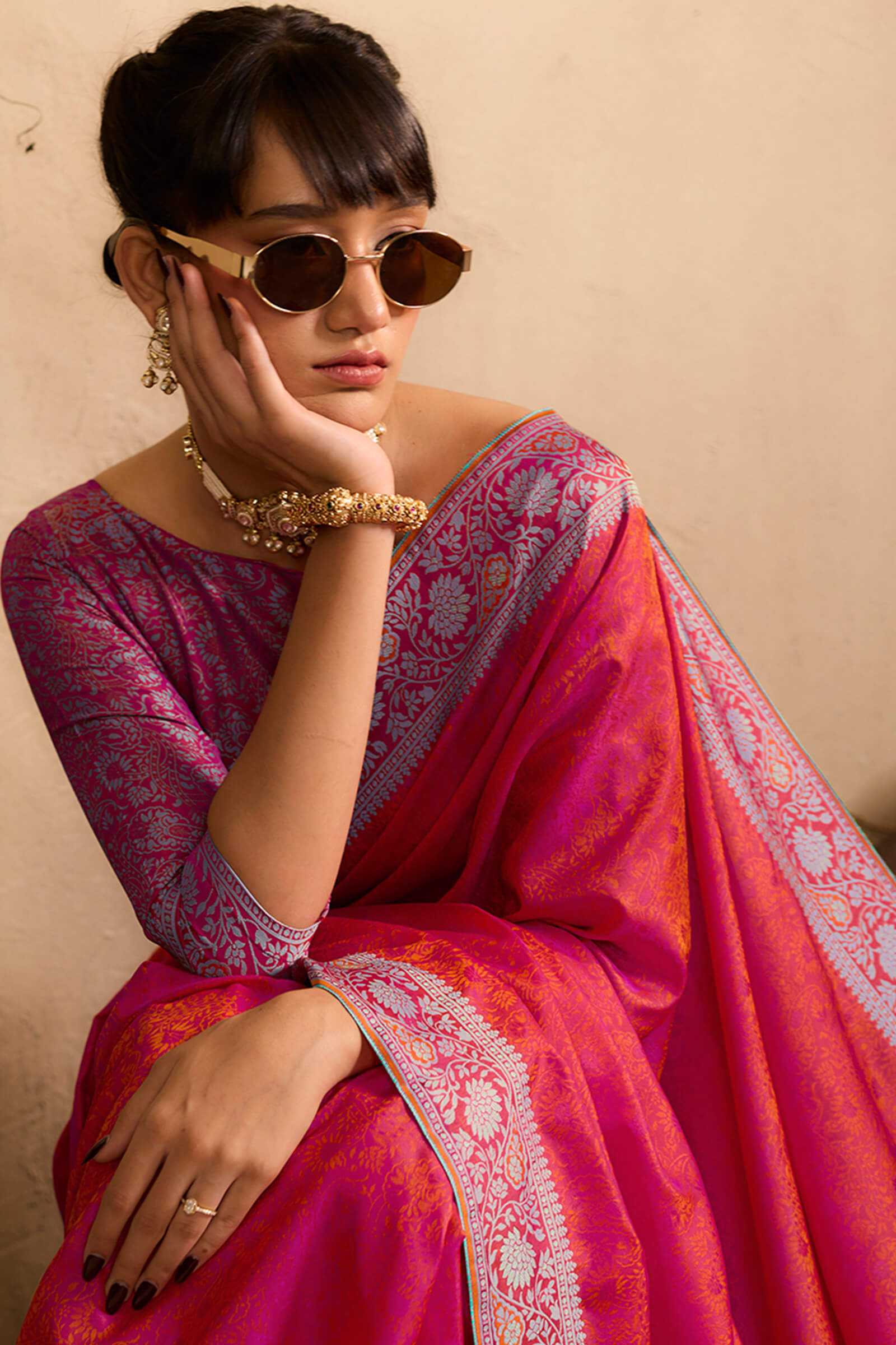 Desultory Dark Pink Kanjivaram Silk Saree With Adorable Blouse Piece