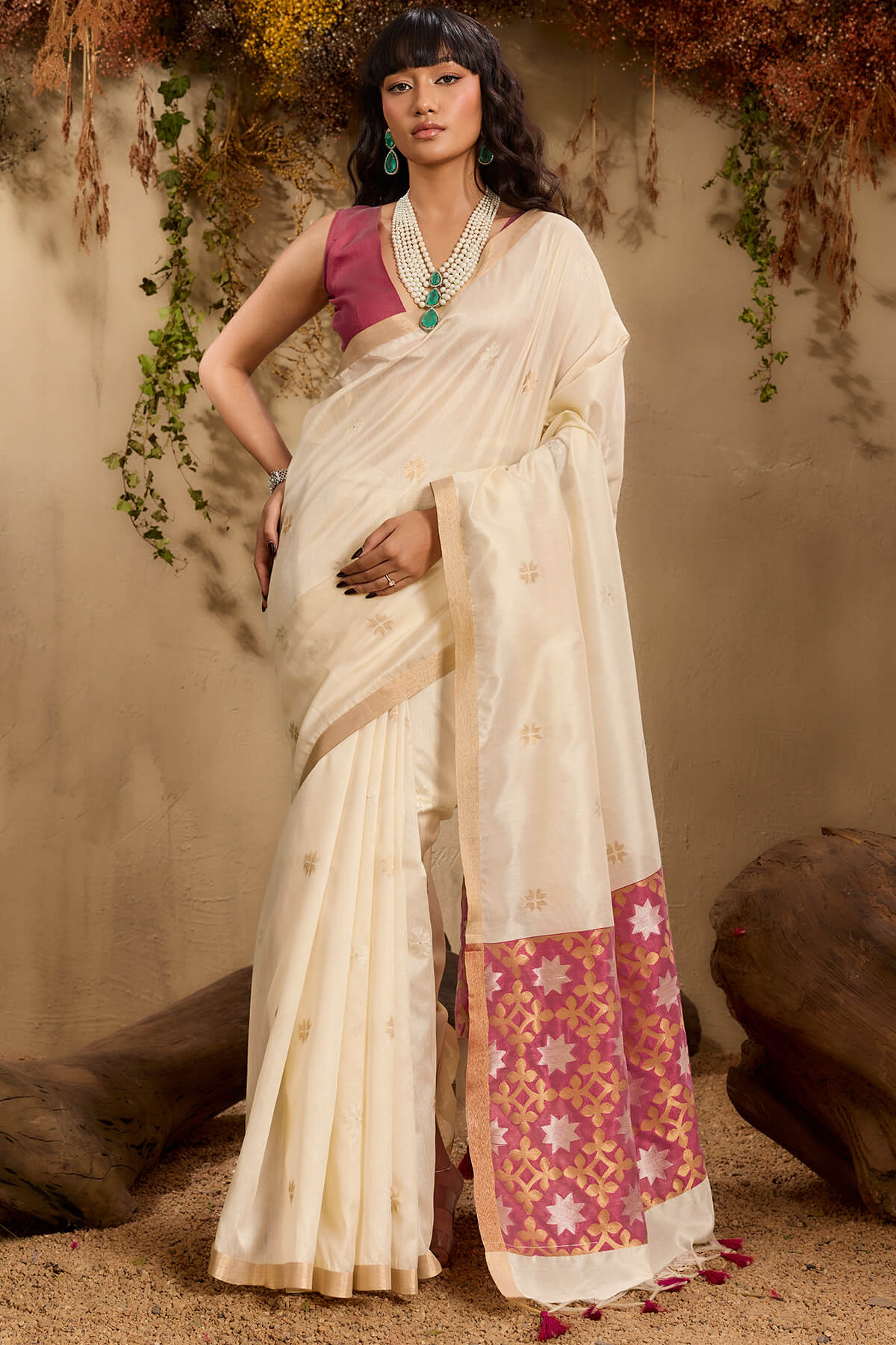 Enigmatic Beige Pure Zari Weaving Banarasi Tussar Silk Saree With Snappy Blouse Piece
