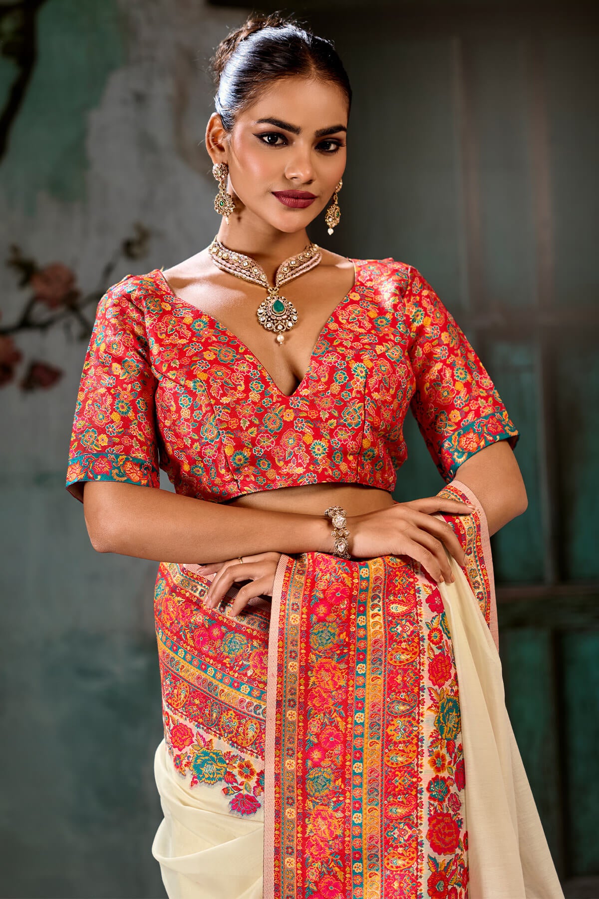 Outstanding Beige Pashmina Saree With Luxuriant Blouse Piece