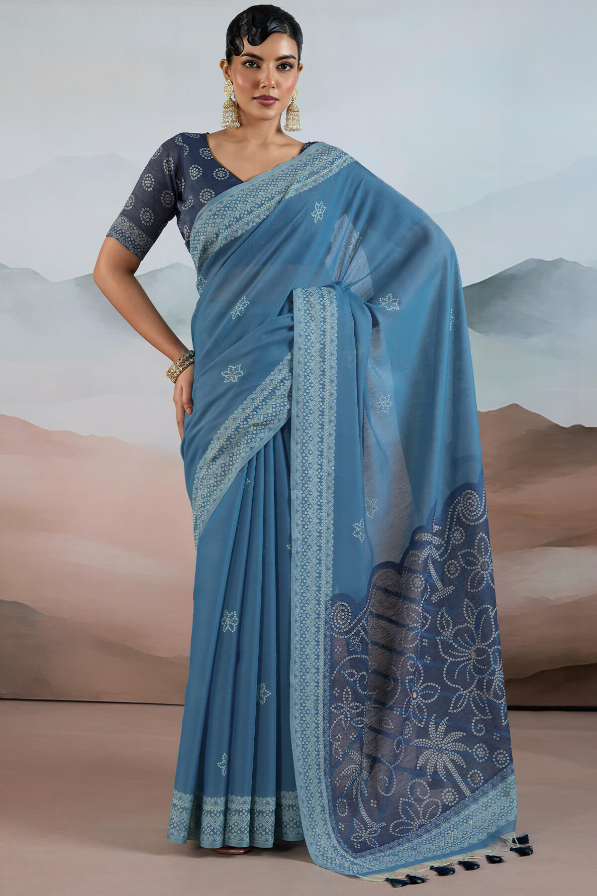 Tantalizing Blue Cotton Silk Saree With Invaluable Blouse Piece