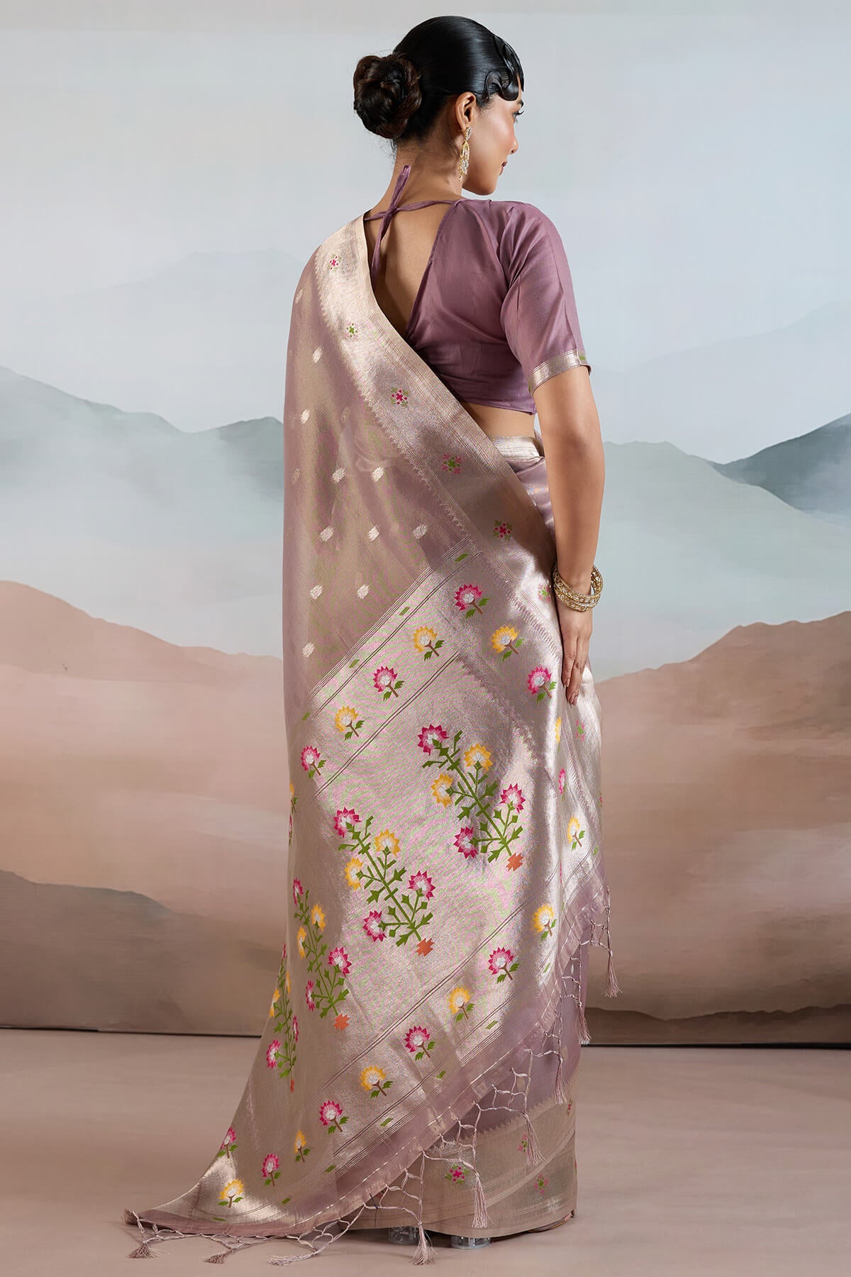 Dulcet Lavender Paithani Pure Tissue Silk Saree With Susurrous Blouse Piece