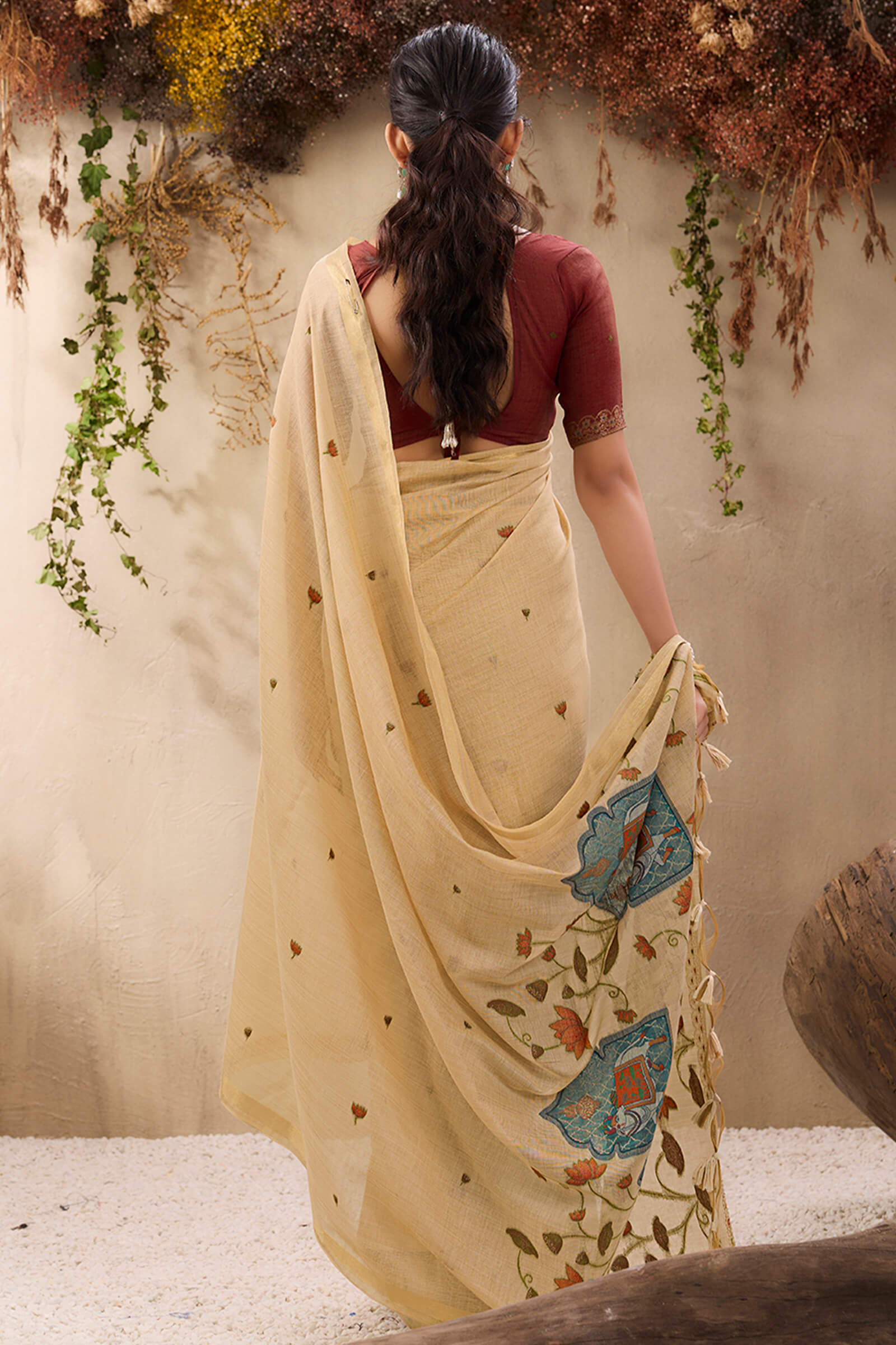 Girlish Beige Cotton Silk Saree With Serendipity Blouse Piece