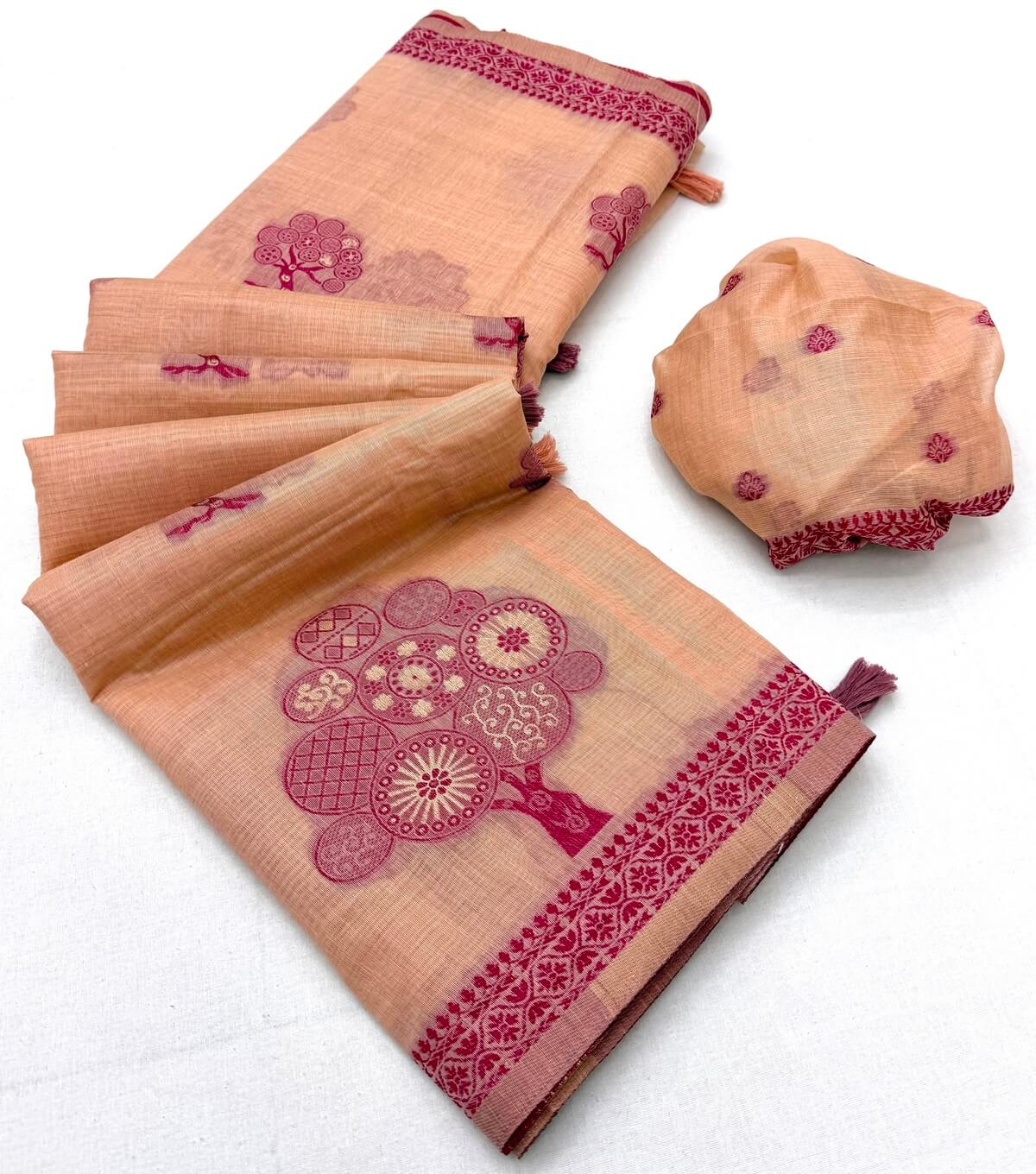 Evanescent Peach Pure Munga Cotton Silk Saree With Enamoring Blouse Piece