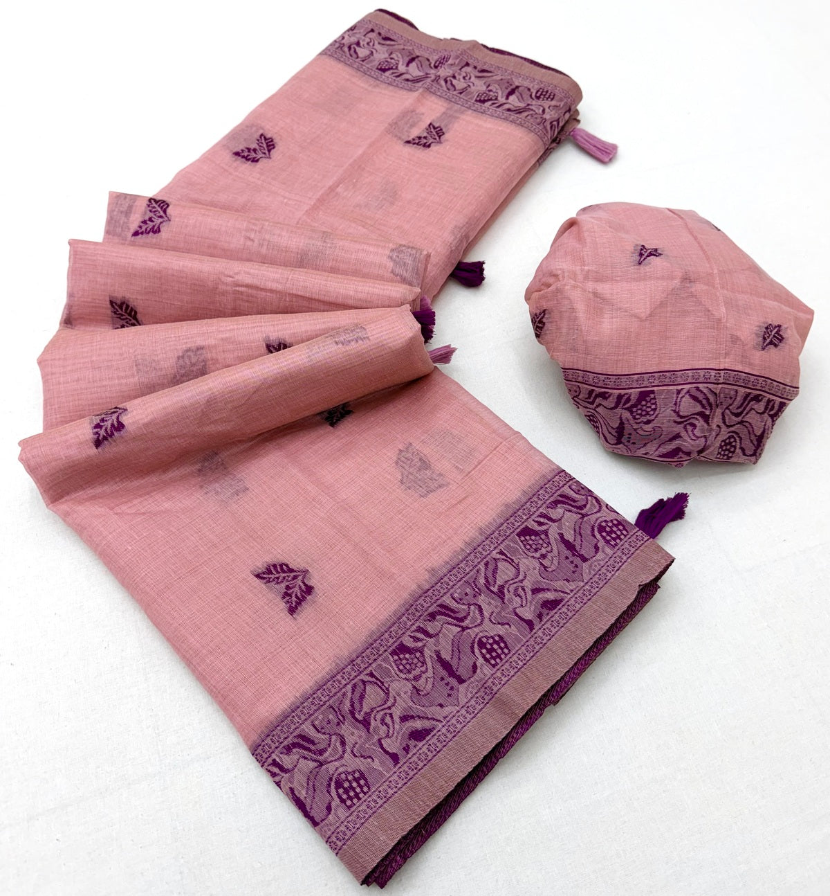Mellifluous Pink Pure Munga Cotton Silk Saree With Engrossing Blouse Piece