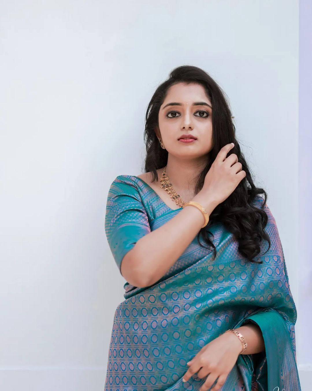 Wonderful Wine Soft Banarasi Silk Saree with Stylish Blouse Piece