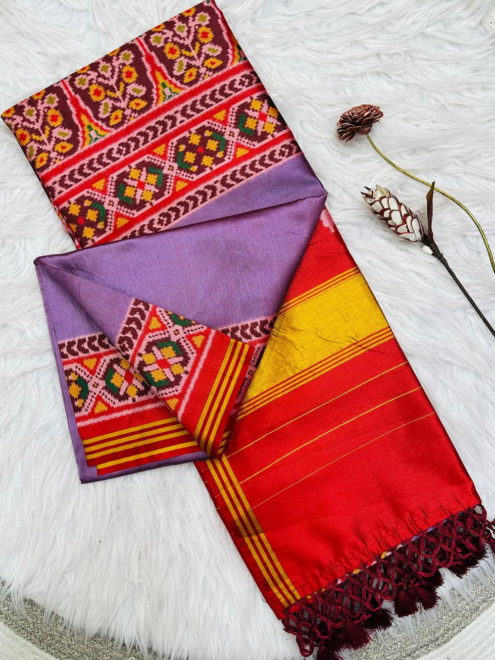 Beleaguer Lavender Ikkat Printed Patola Silk Saree With Incredible Blouse Piece