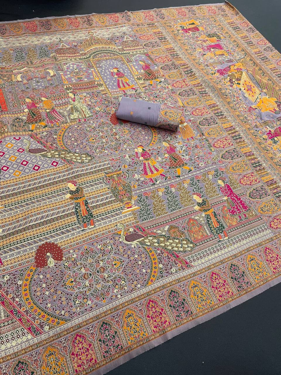 Outstanding Lavender Dola Pashmina Saree With Lissome Blouse Piece