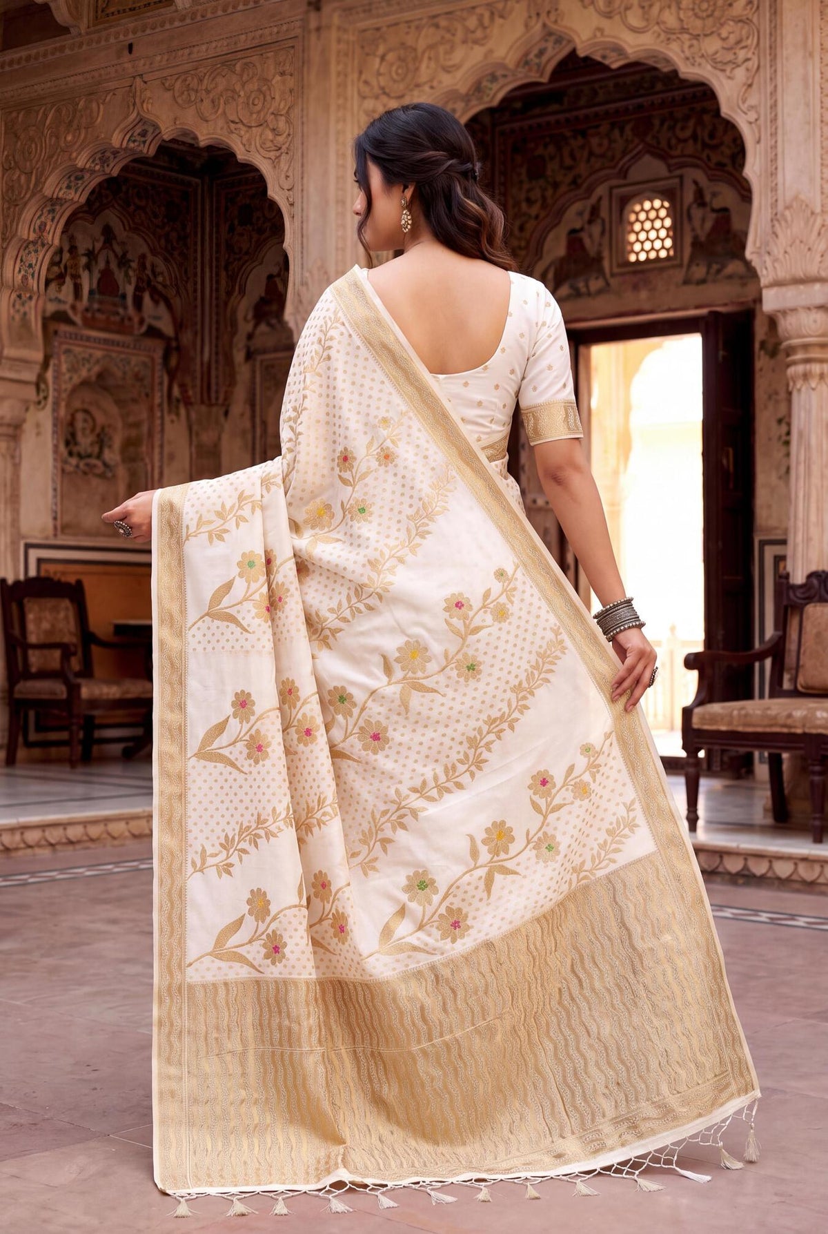 Nectarous Off White Banarasi Khadi Silk Saree With Designer Blouse Piece