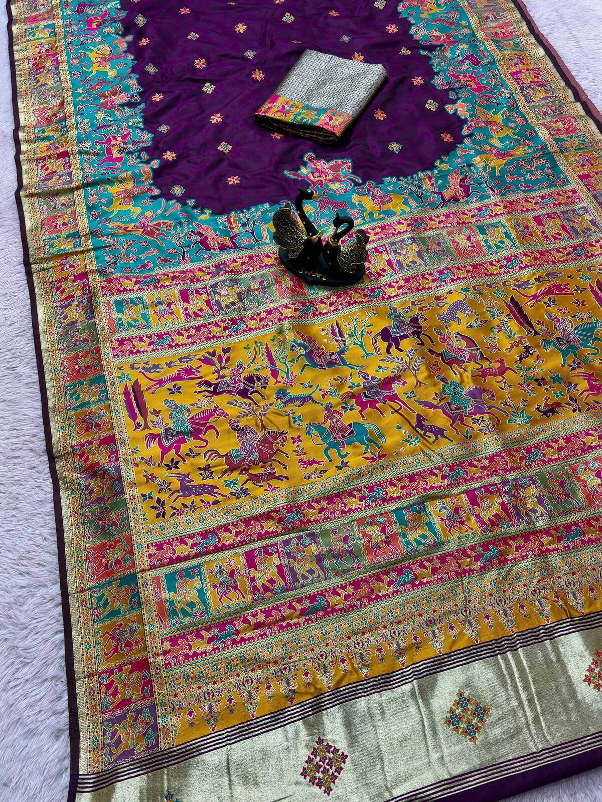 Pulsating Purple Pashmina Saree With Eclat Blouse Piece