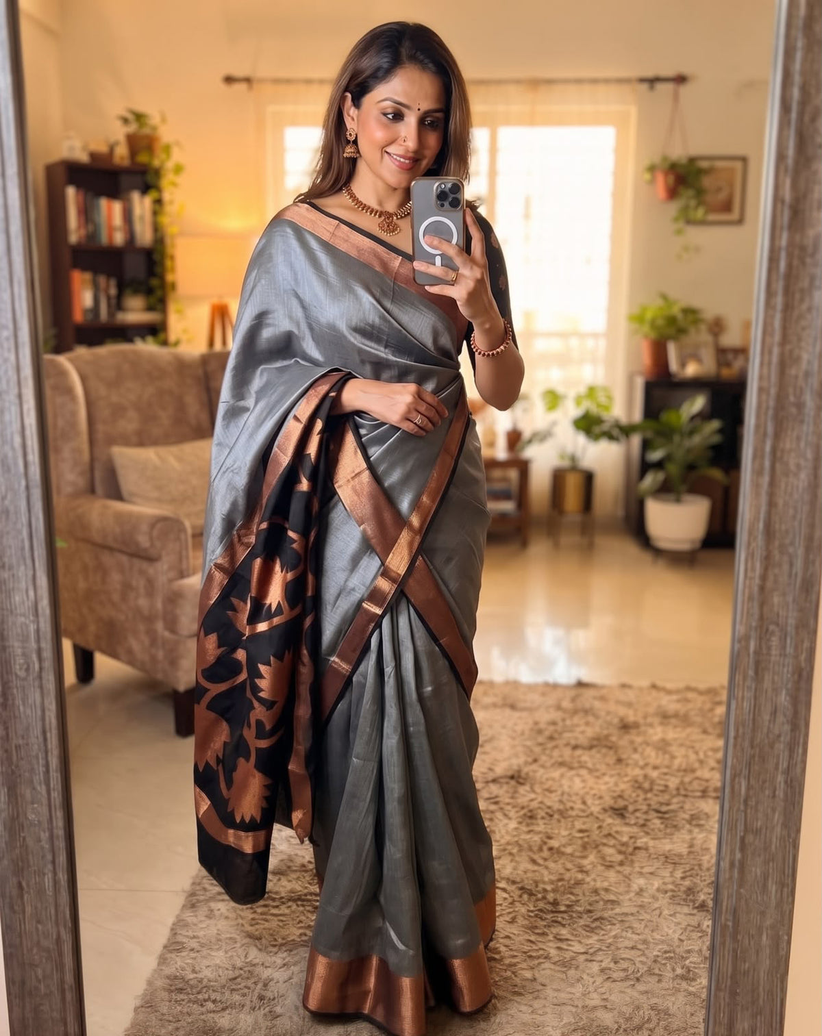 Exquisite Grey Cotton Silk Saree With Opulent Blouse Piece