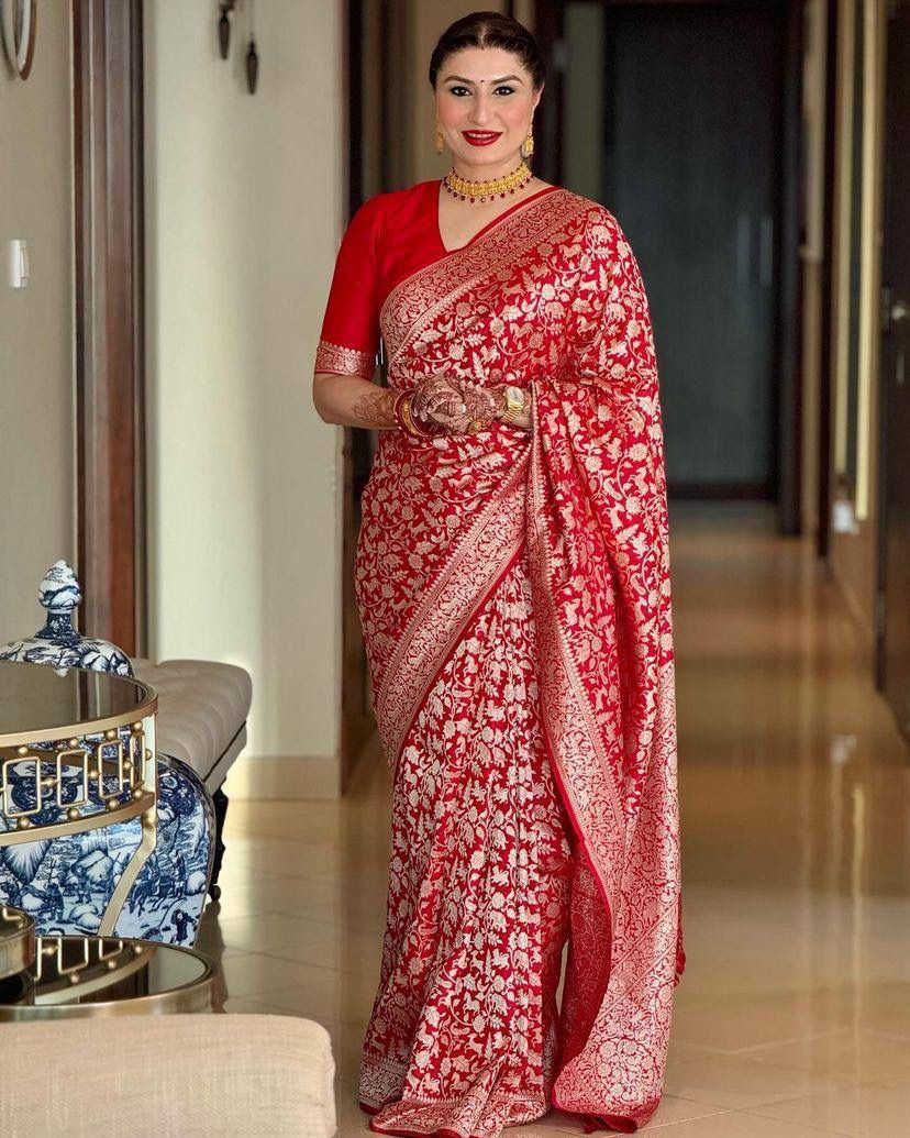 Women's Silk Blend Red Embellished Designer Saree With Blouse Piece