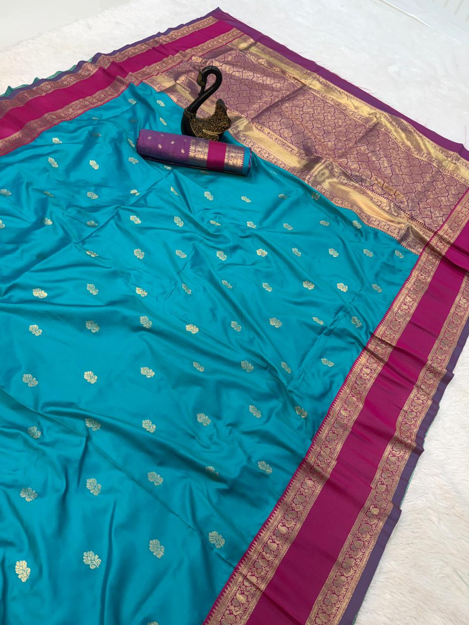 Lissome Firozi Soft Banarasi Kathpadar Silk Saree With Angelic Blouse Piece