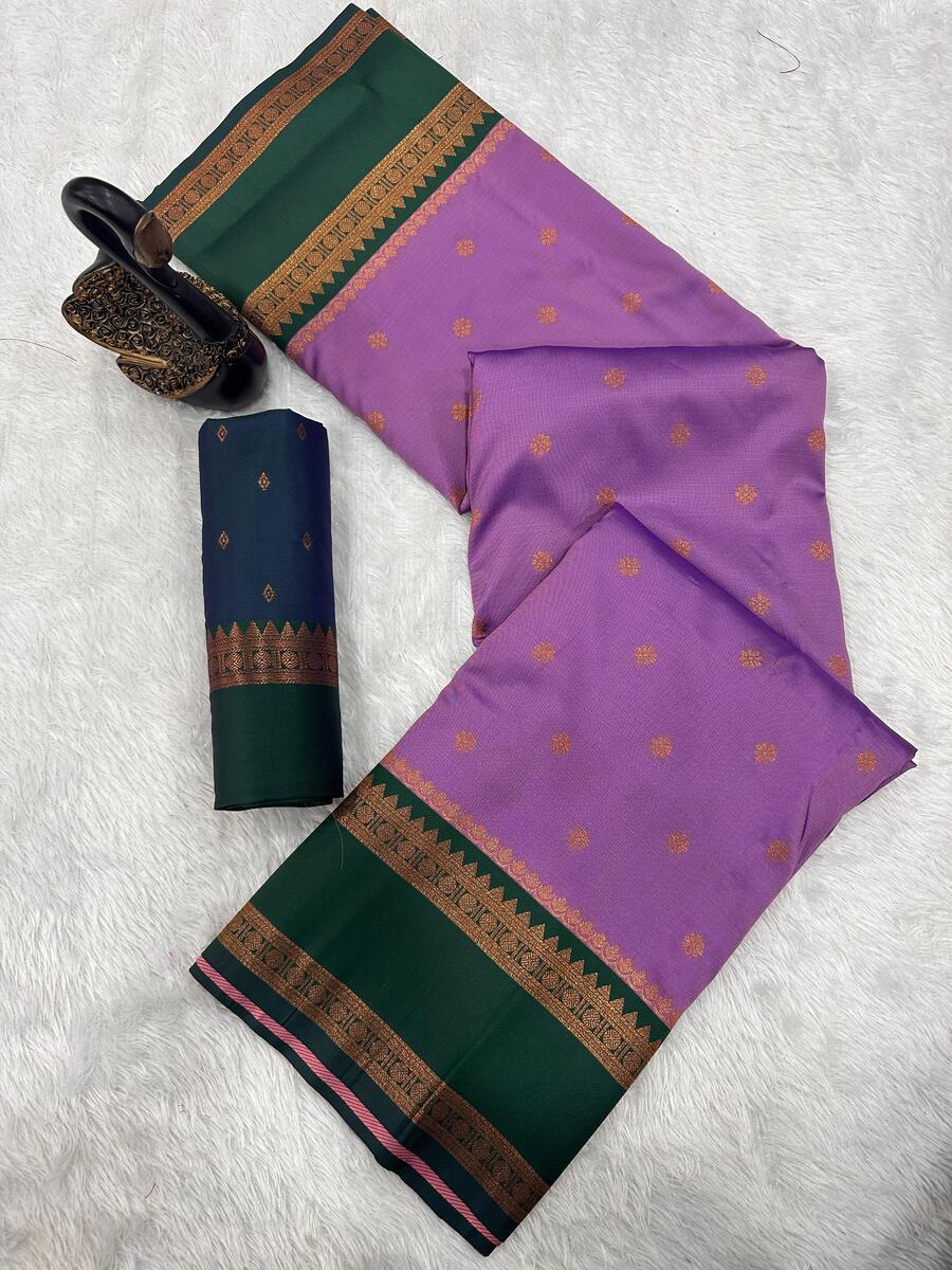 Incredible Lavender Soft Banarasi Silk Saree With Pulsating Blouse Piece