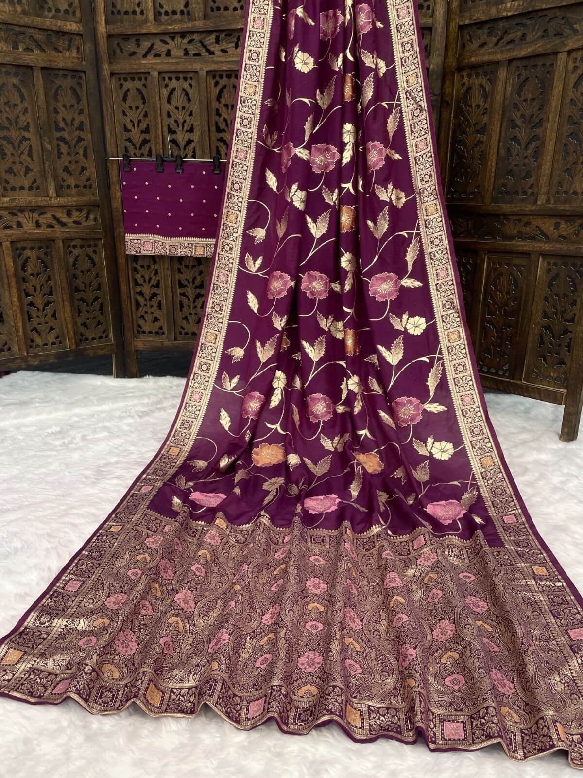 Exquisite Wine Banarasi Dola Silk Saree With Panache Blouse Piece