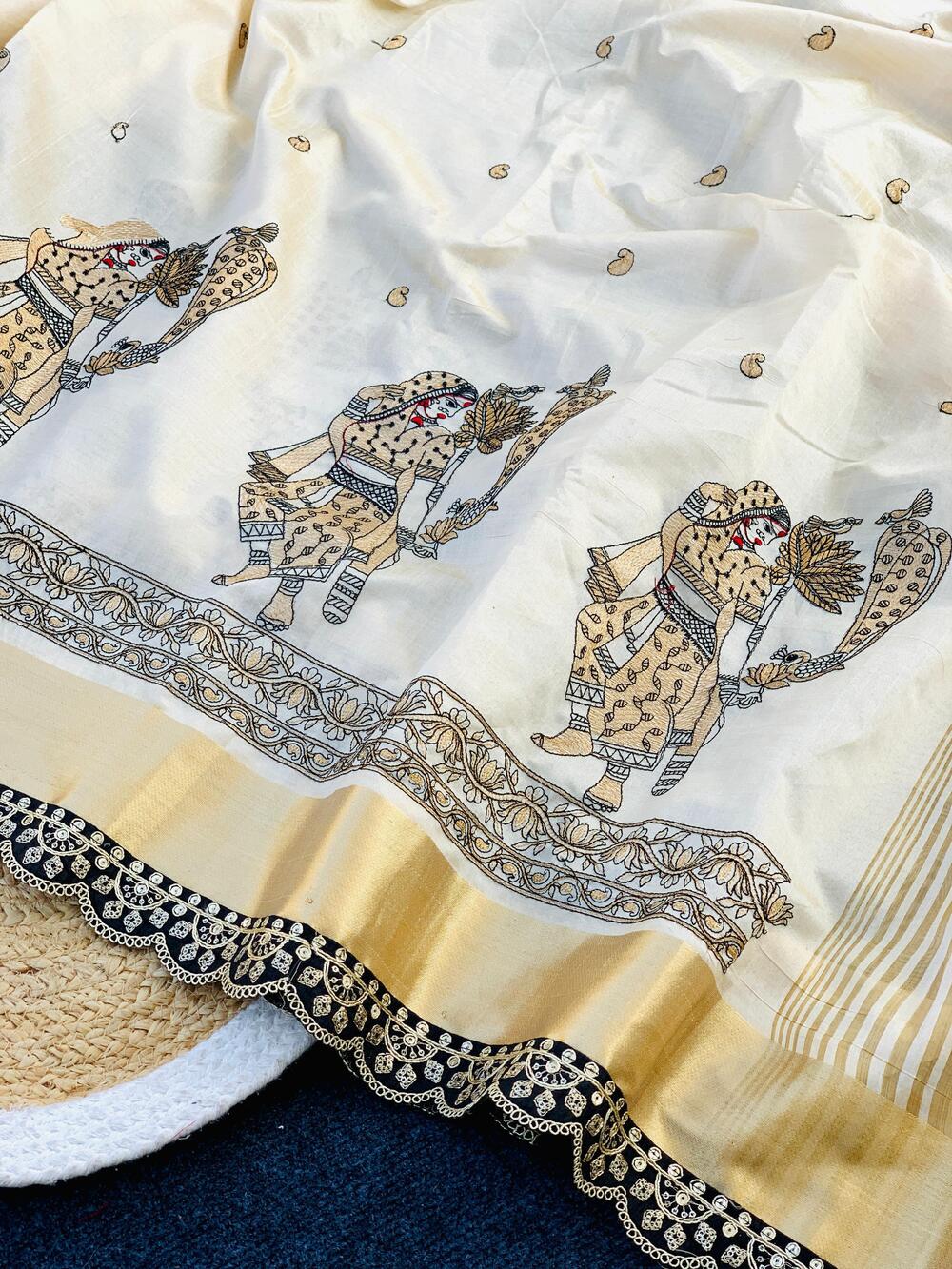 Snazzy Off White Kalamkari Thread Work Tussar Silk Saree With Opulent Blouse Piece