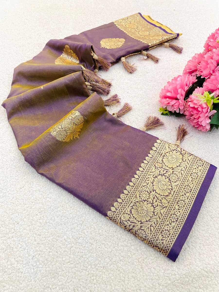 Embellished Lavender Pure Zari Weaving Banarasi Silk Saree With Adorable Blouse Piece