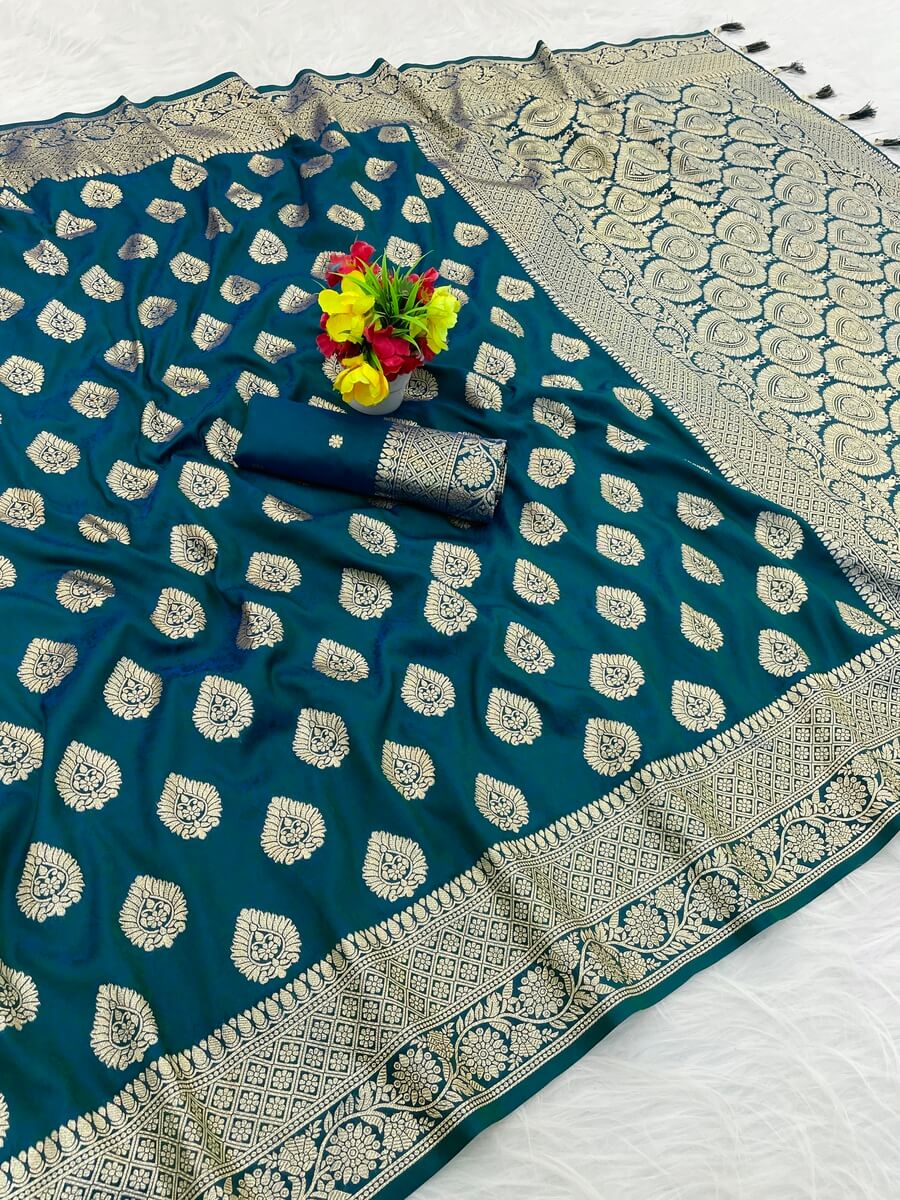 Ethnic Rama Pure Zari Weaving Banarasi Silk Saree With Murmurous Blouse Piece