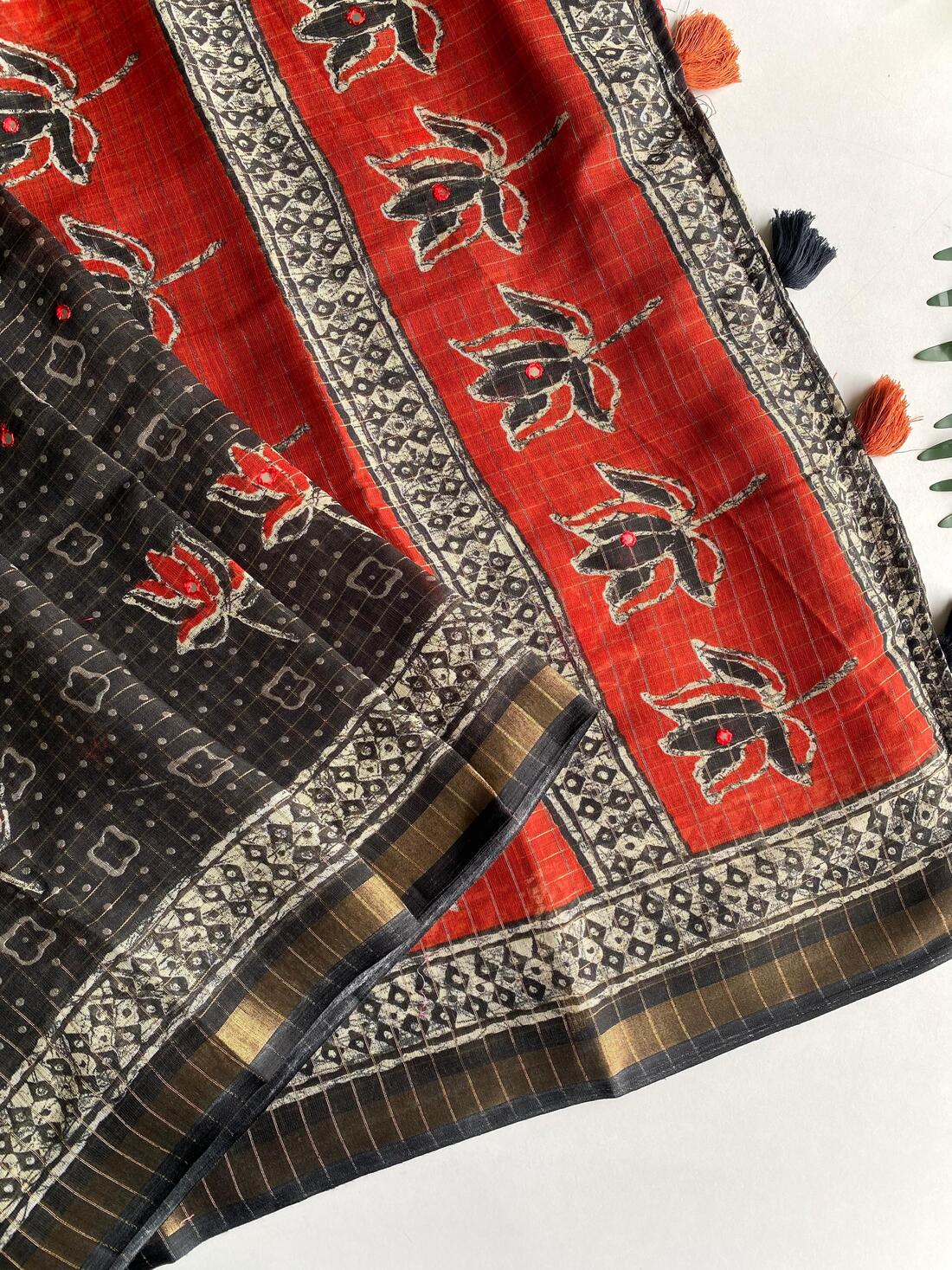 Admirable Black Printed Linen Silk Saree With Exuberant Blouse Piece
