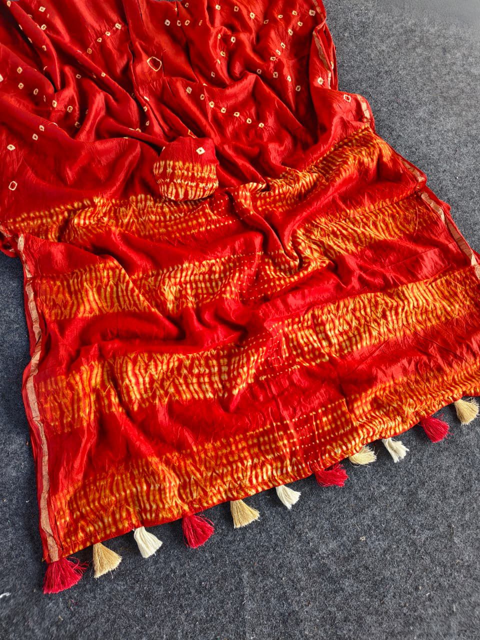 Symmetrical Red Cotton Silk Bandhani Printed Saree With Dalliance Blouse Piece