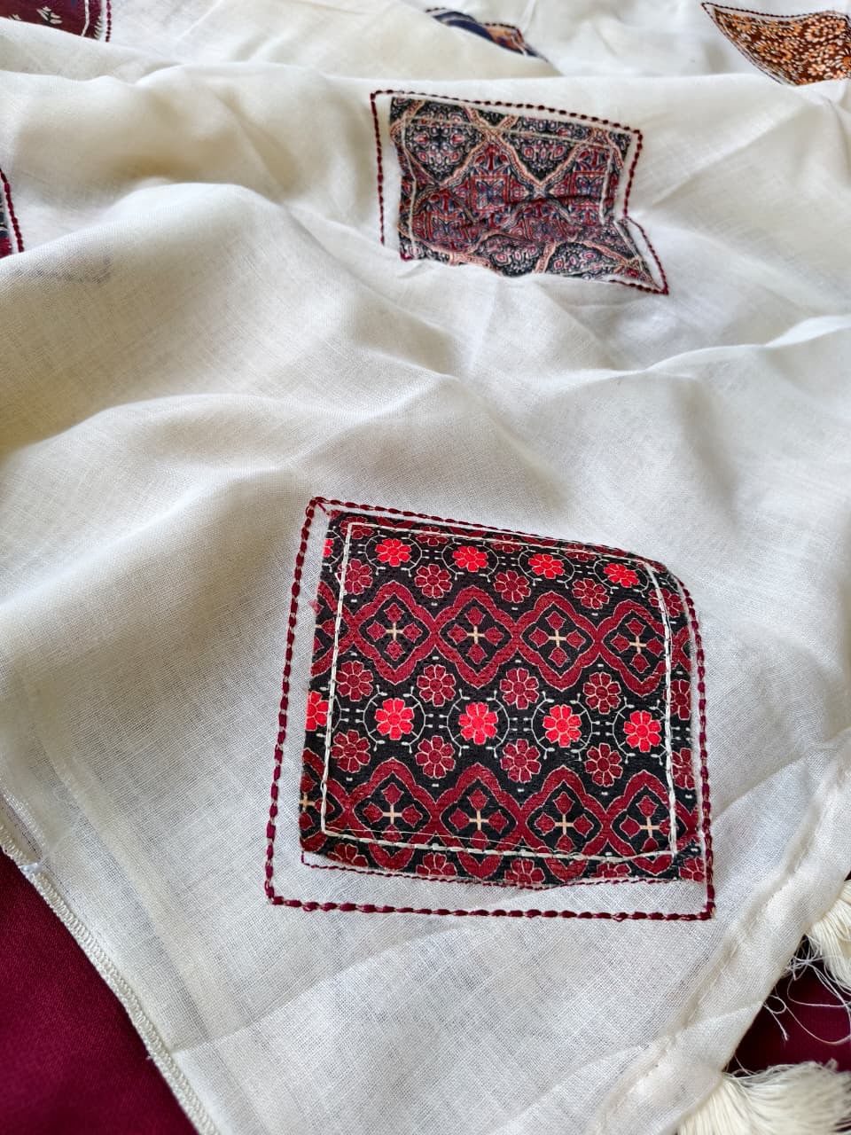 Unequalled Off White Embroidery Work Pure Linen Silk Saree With Capricious Blouse Piece