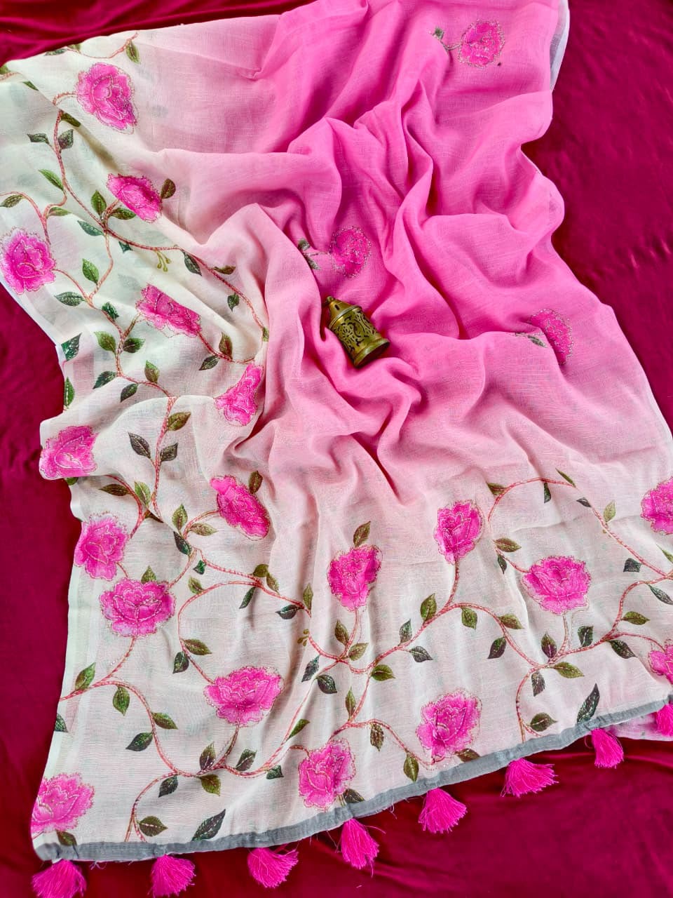 Whimsical Pink Handwork Linen Silk Printed Saree With Traditional Blouse Piece
