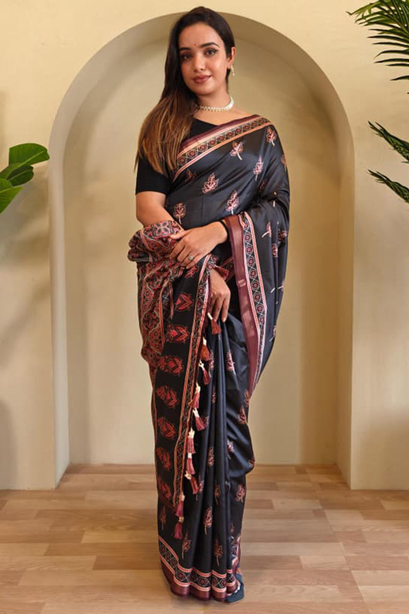 Flameboyant Black Viscose Dola Silk Printed Saree With Jubilant Blouse Piece