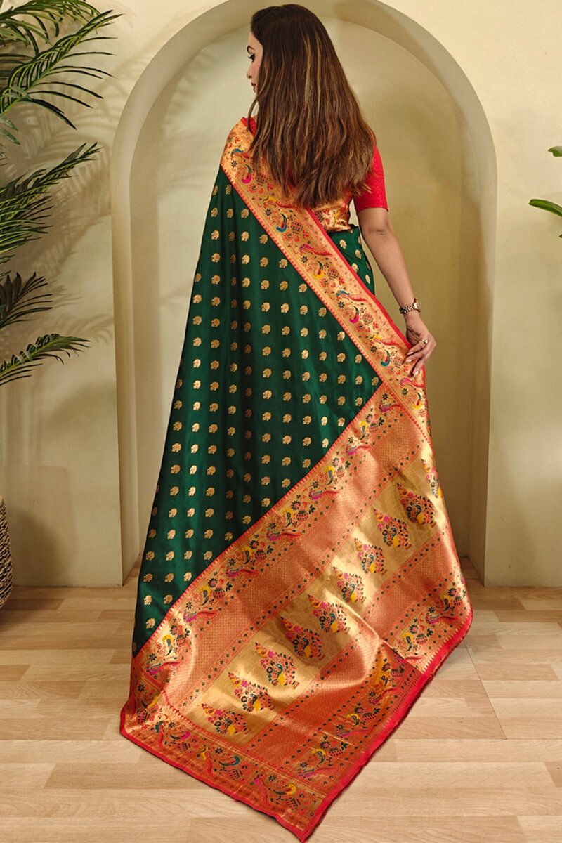 Sumptuous Dark Green Paithani Silk Saree With Inspiring Blouse Piece