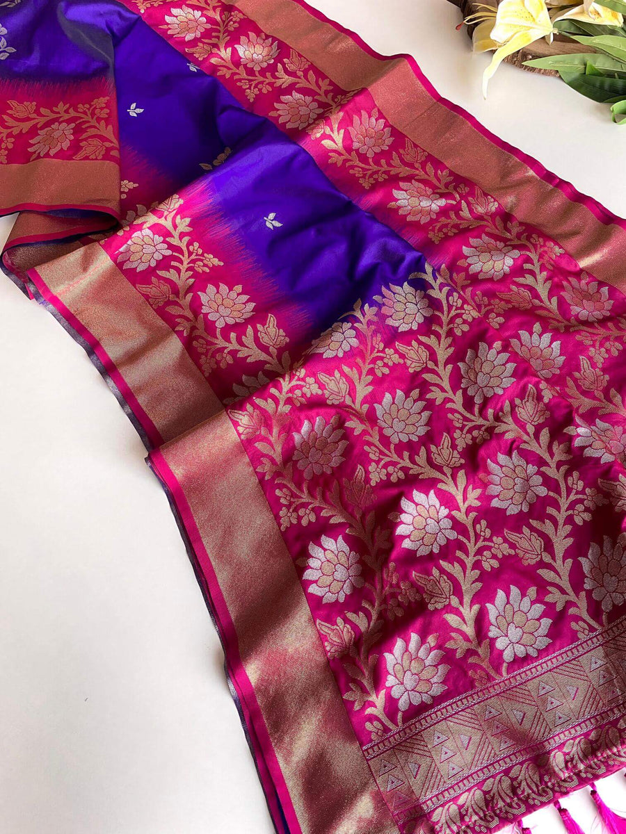 Sonorous Rama Soft Banarasi Silk Saree With Supernal Blouse Piece