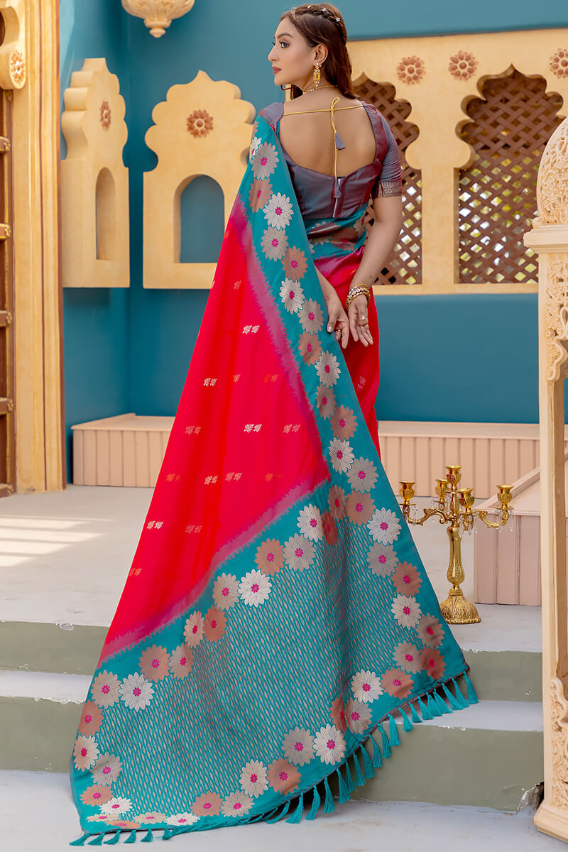 Gratifying Red Soft Banarasi Silk Saree With Seraglio Blouse Piece