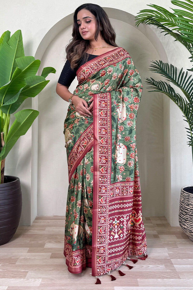 Fantabulous Green Kalamkari Printed Viscose Dola Silk Saree With SnappyBlouse Piece