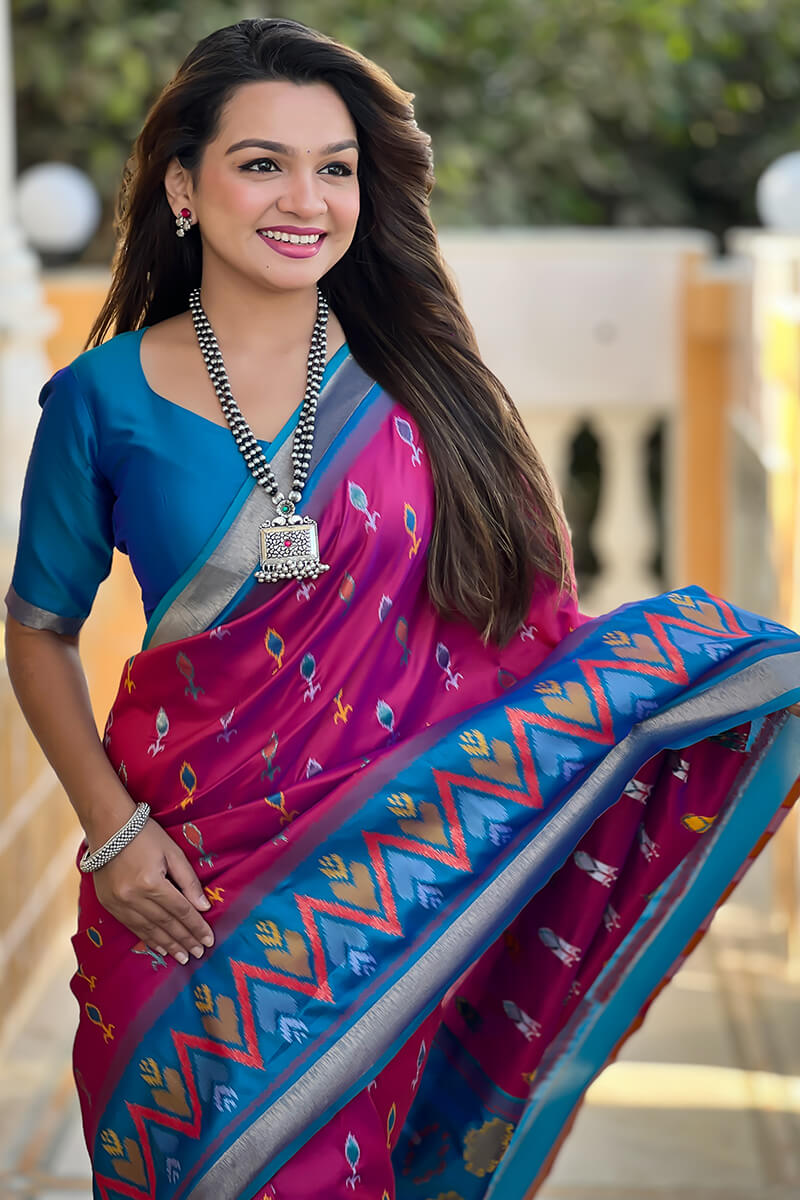 Felicitous Magenta Soft Banarasi Silk Saree With Ratatouille Blouse Piece