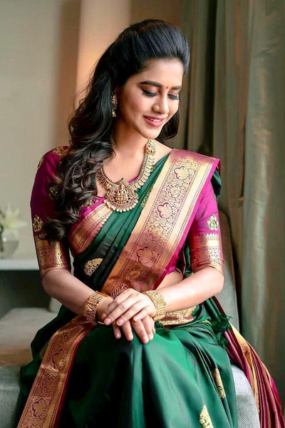Super extravagant Green Soft Silk Saree With Excellent Blouse Piece