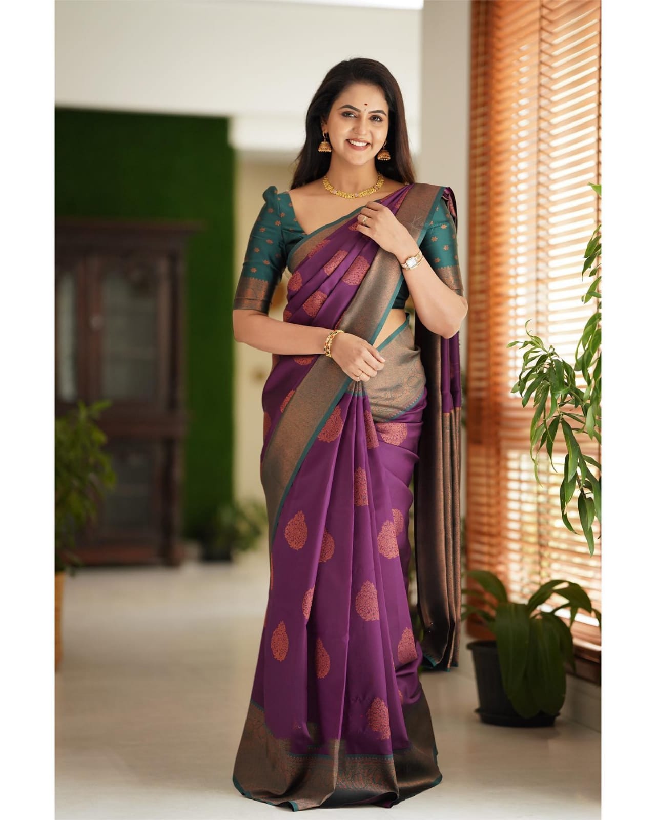 Felicitous Purple Soft Silk Saree With Imaginative Blouse Piece