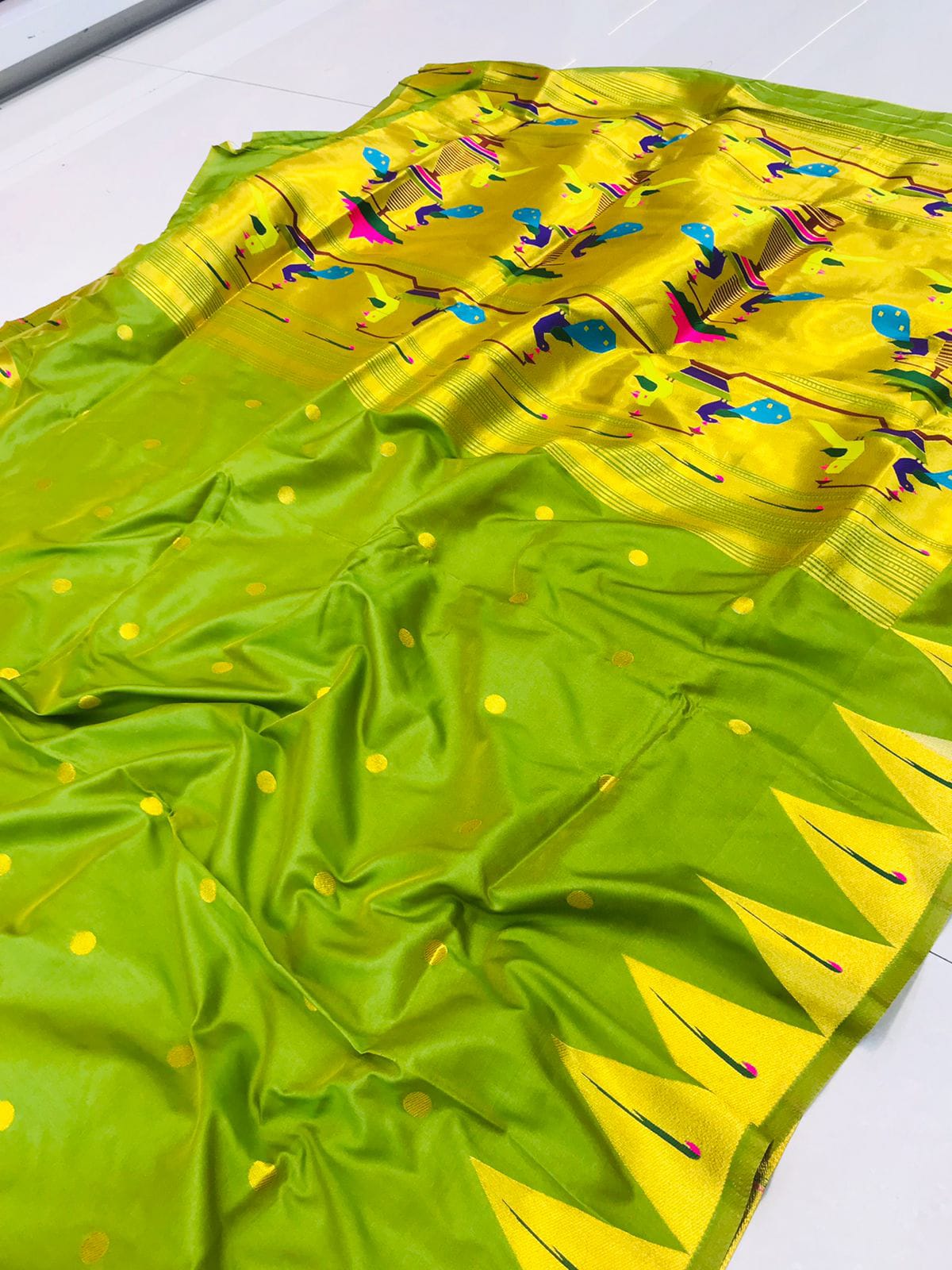 Flattering Mehndi Paithani Silk Saree With Energetic Blouse Piece