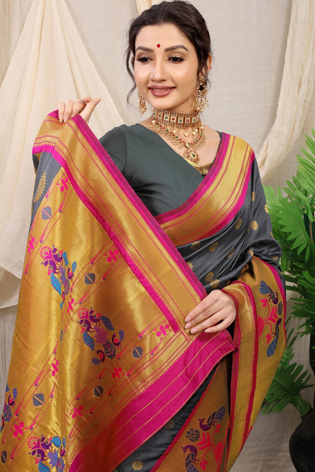 Prominent Grey Paithani Silk Saree With Splendorous Blouse Piece