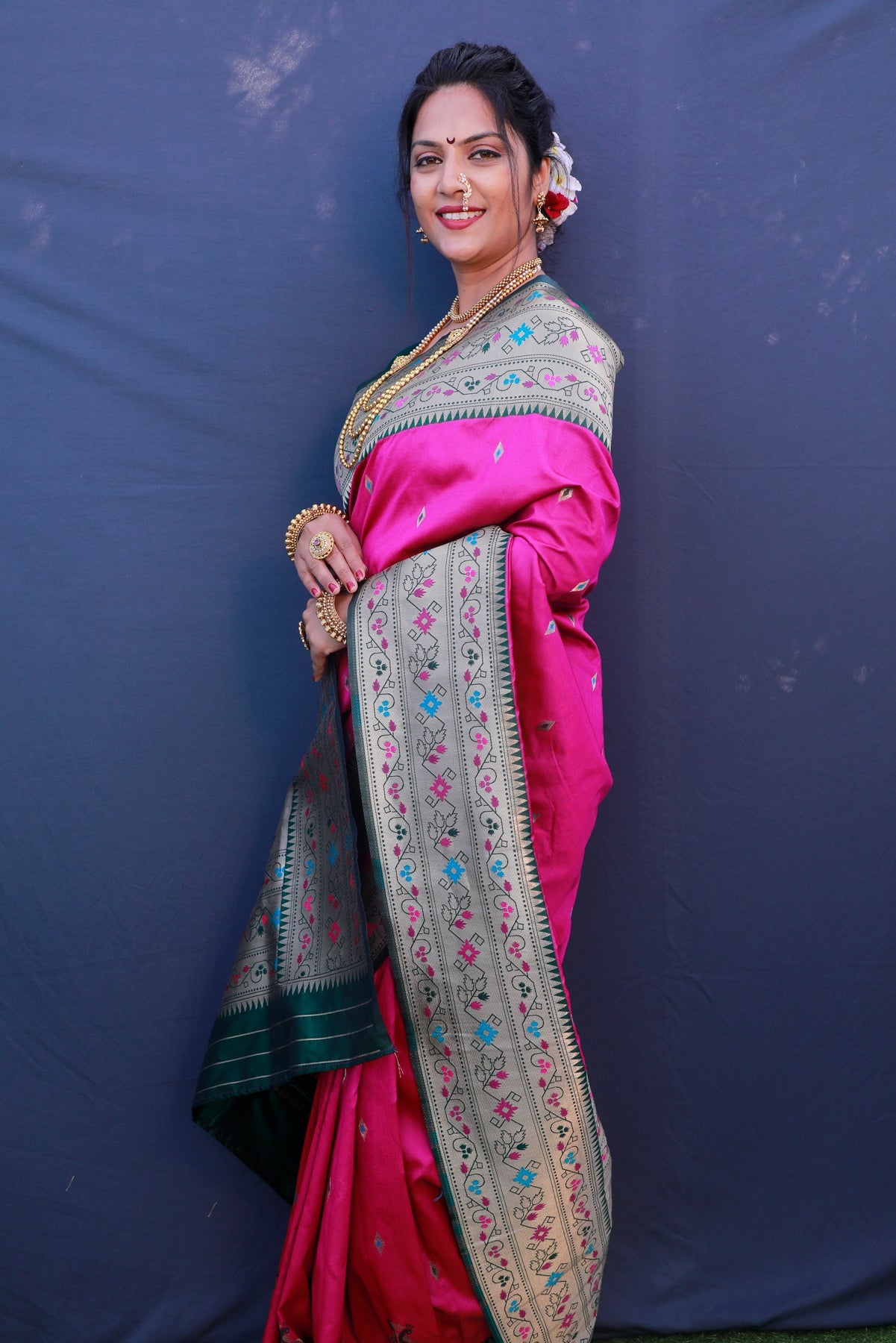 Glowing Dark Pink Paithani Silk Saree With Classy Blouse Piece