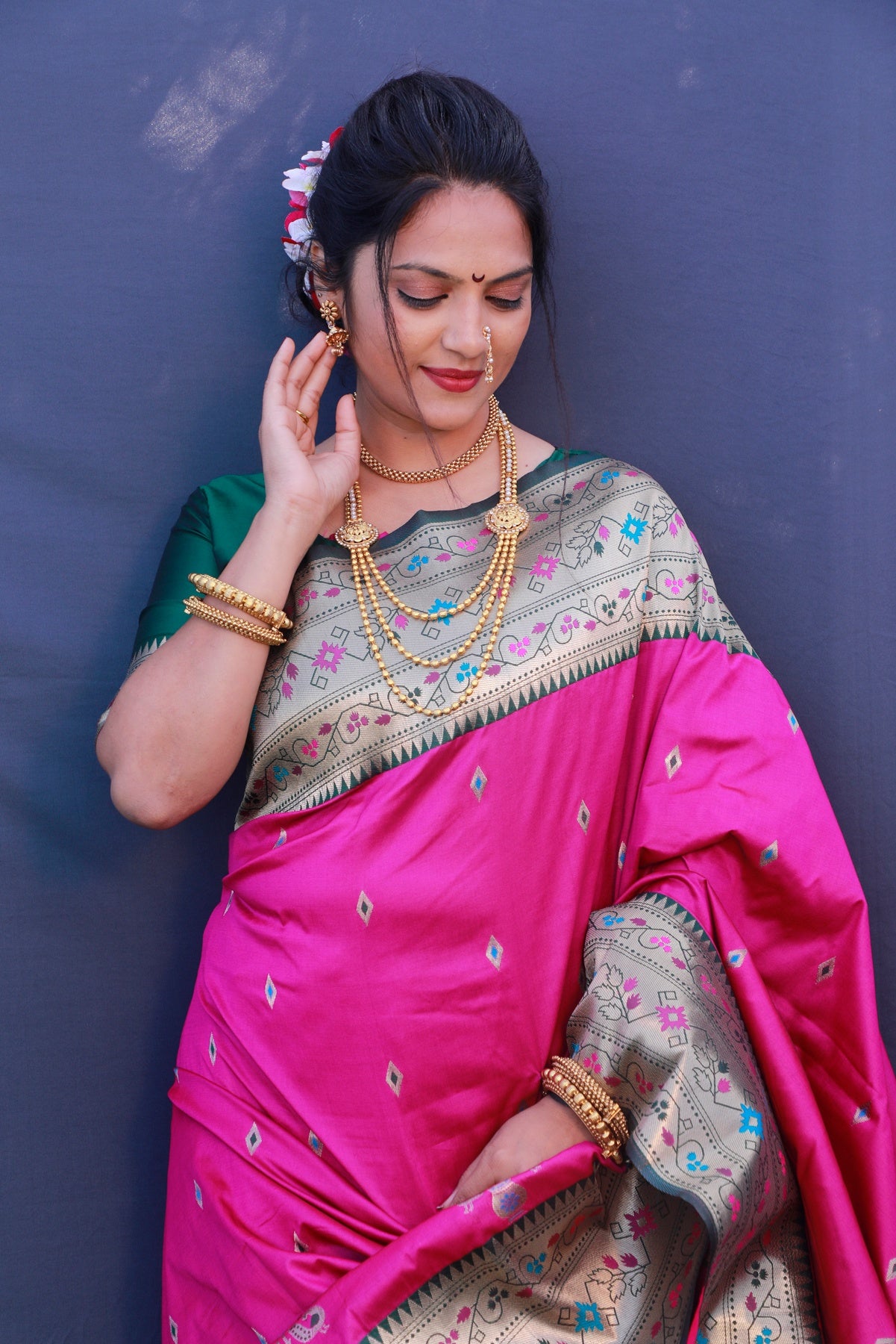 Glowing Dark Pink Paithani Silk Saree With Classy Blouse Piece