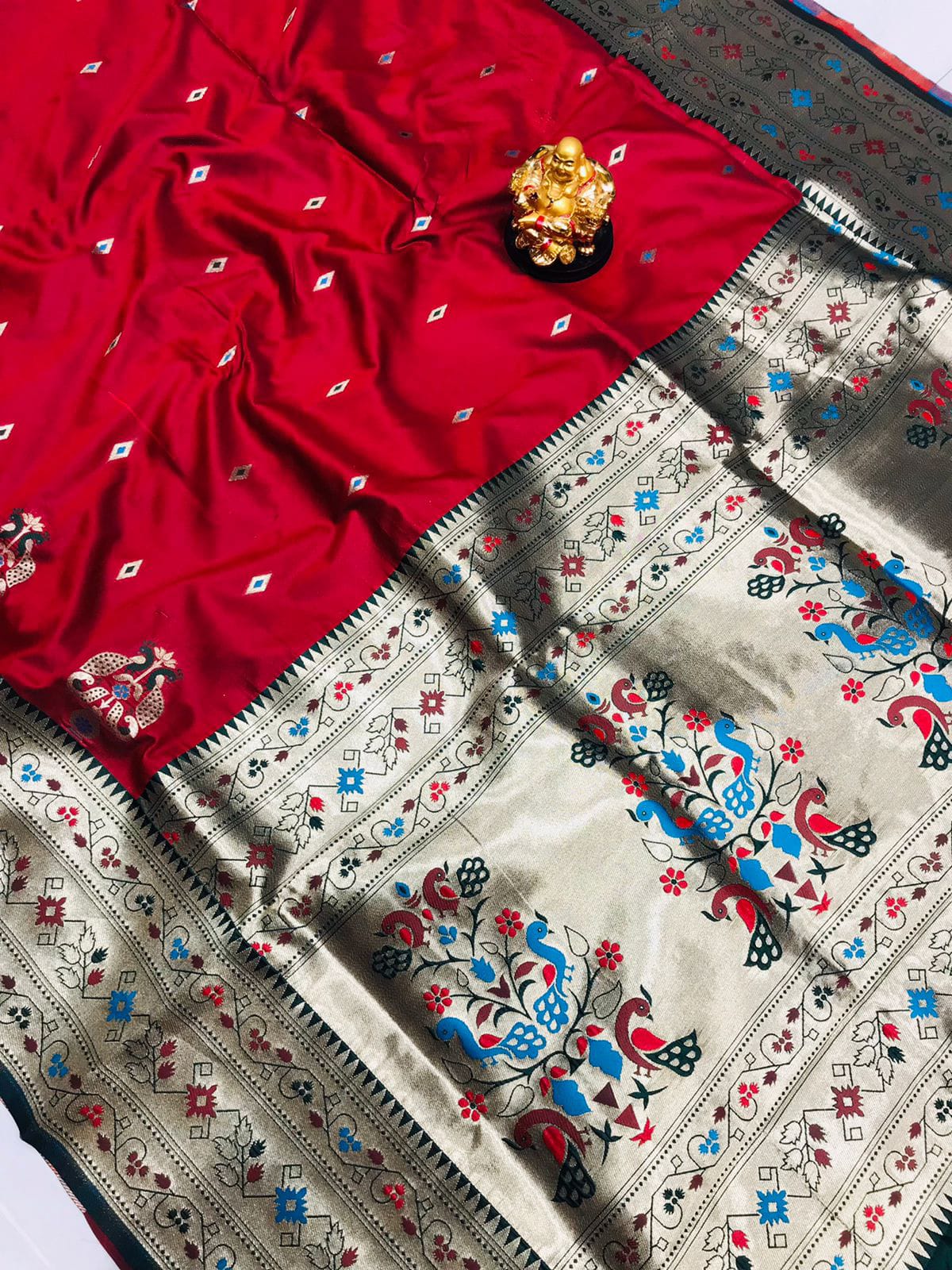 Intricate Red Paithani Silk Saree With Classy Blouse Piece