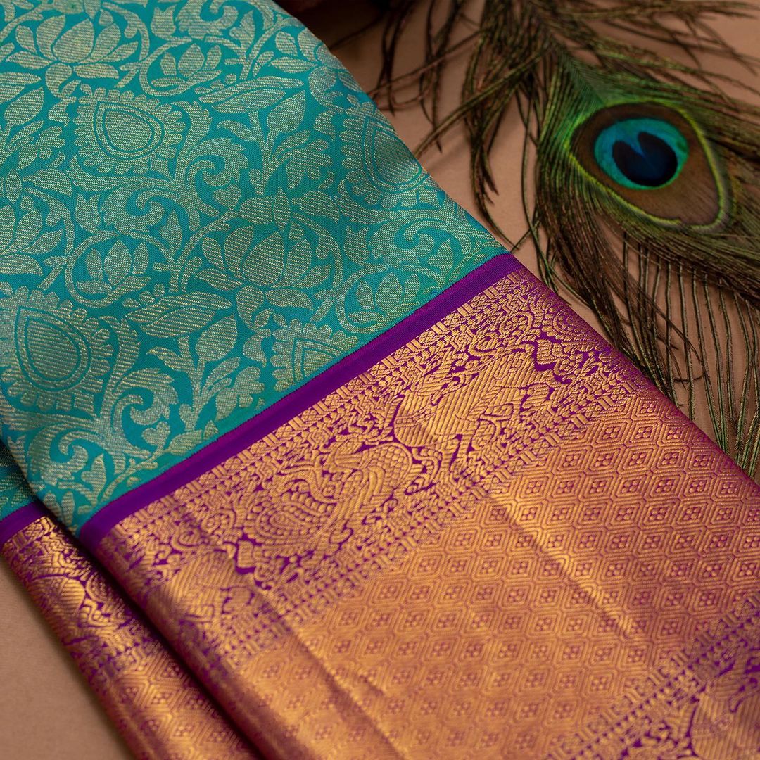 Murmurous Rama Soft Silk Saree With Elision Blouse Piece