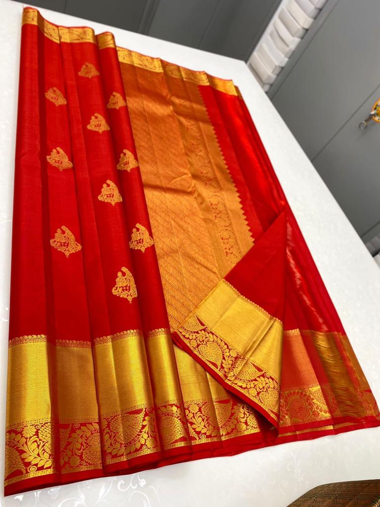 Desirable Red Soft Banarasi Silk Saree With Classic Blouse Piece