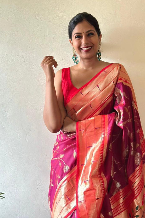 Load image into Gallery viewer, Symmetrical Dark Pink Paithani Silk Saree With Epiphany Blouse Piece
