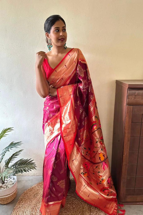 Load image into Gallery viewer, Symmetrical Dark Pink Paithani Silk Saree With Epiphany Blouse Piece
